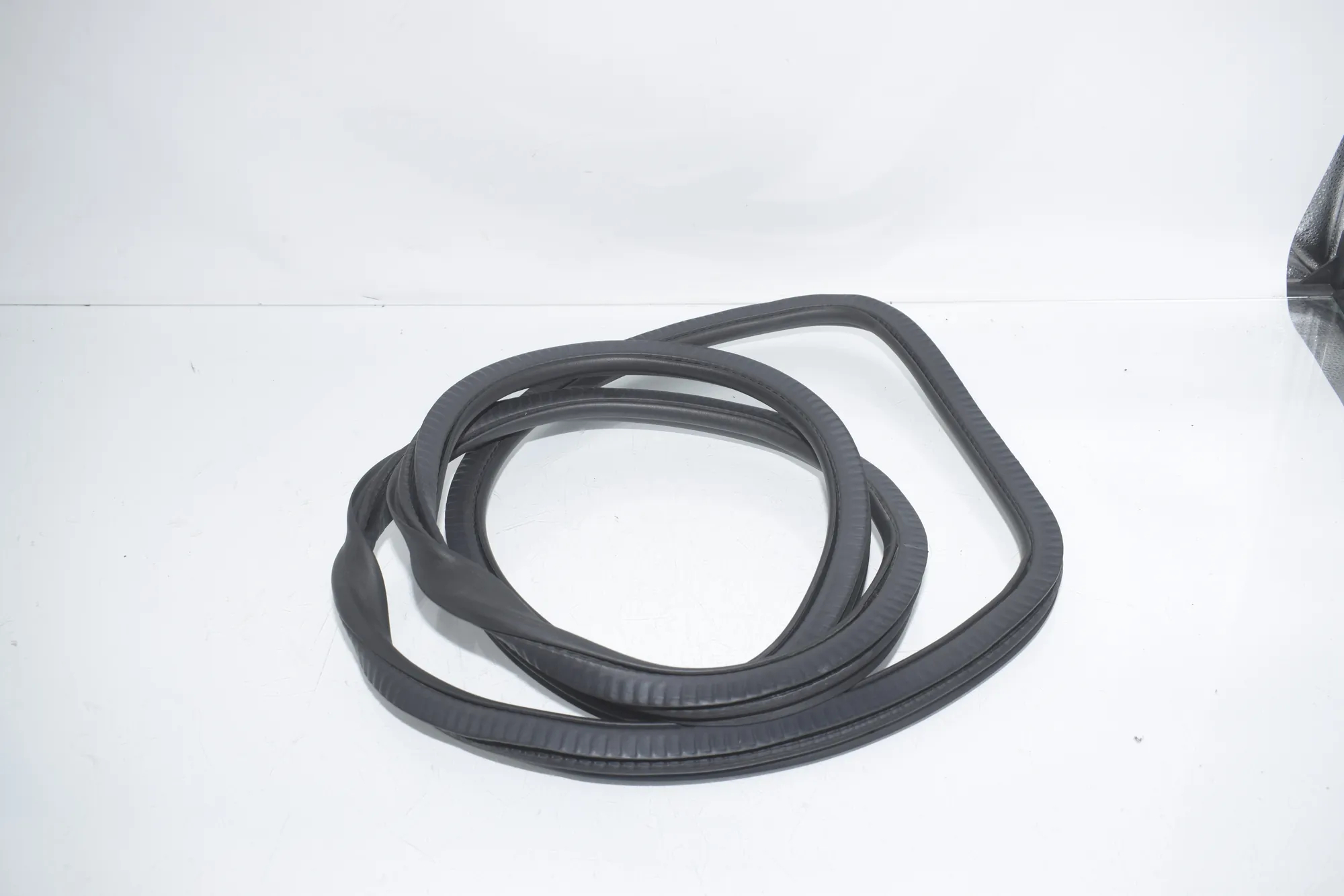 Rear Right Door Seal Rubber – OEM 7468733 · BMW 5 Touring (G31) (2017 - -) 520 d 2019 – 3
