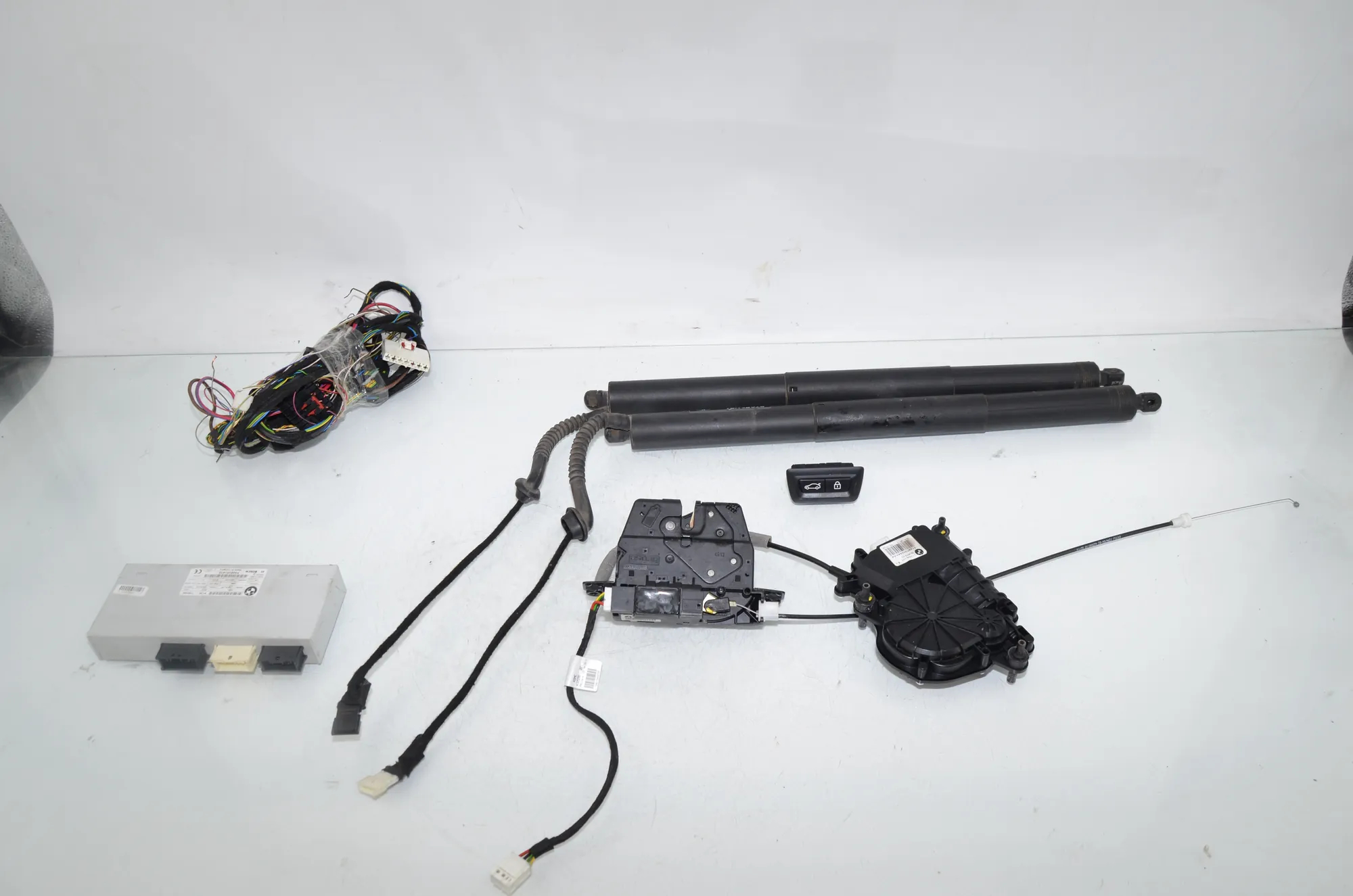 Electric Tailgate Opening Kit – OEM 7388490 · BMW X5 (F15, F85) M 50 d 2014