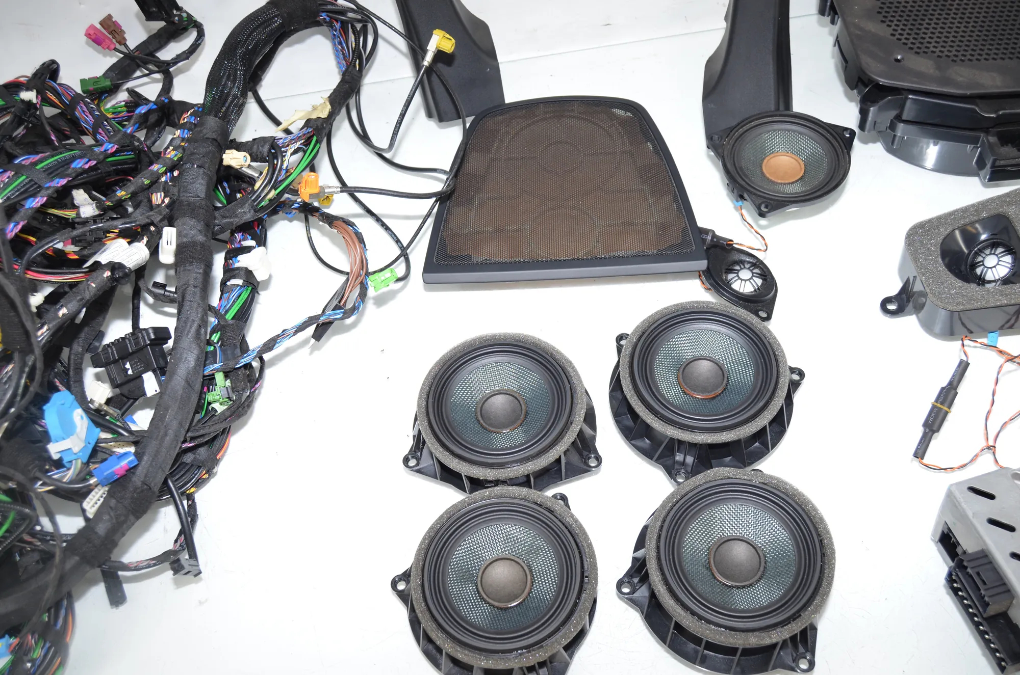 Sound Audio System Set – OEM 9324852 · BMW X5 (F15, F85) M 50 d 2014 – 2