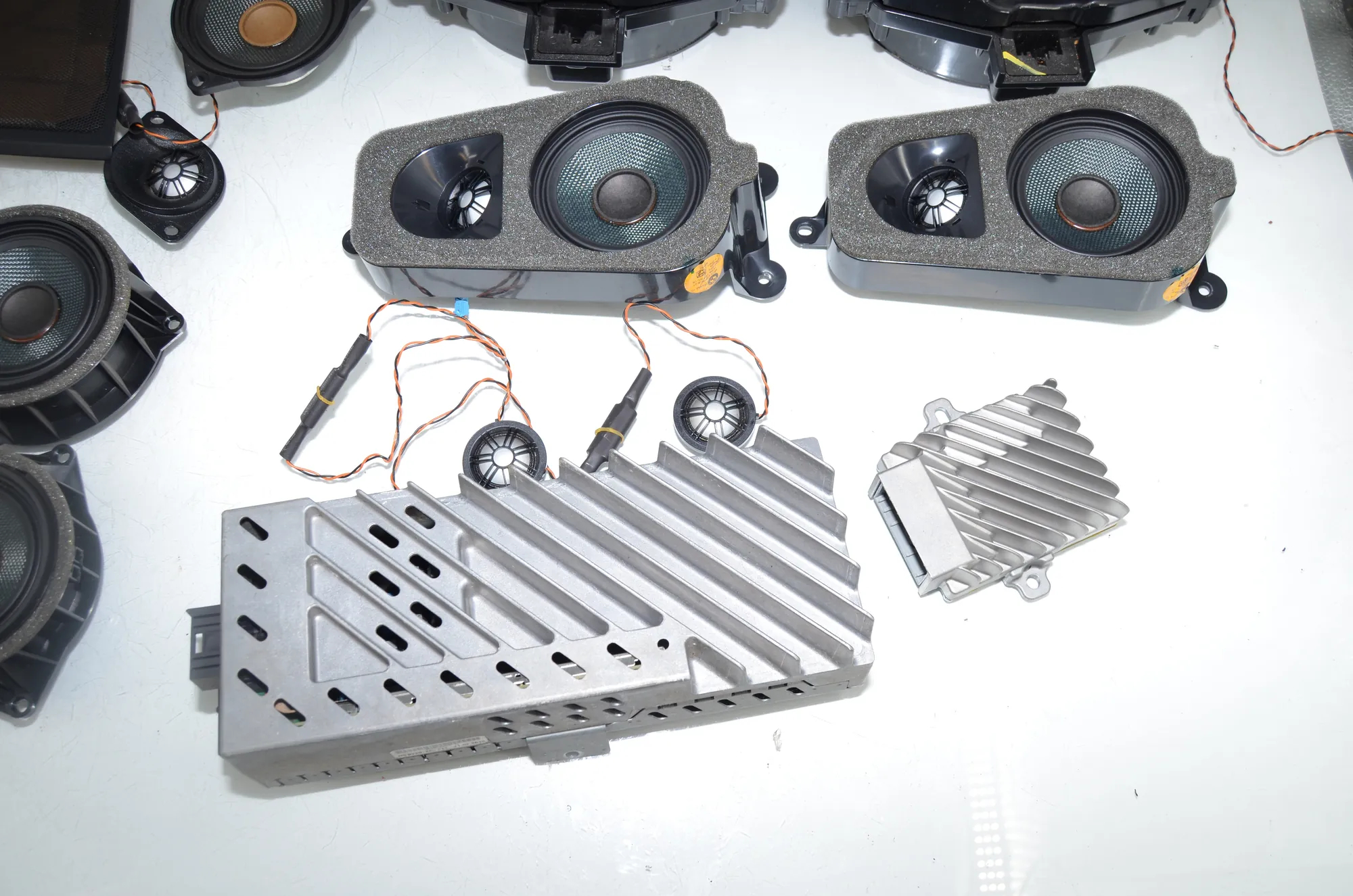 Sound Audio System Set – OEM 9324852 · BMW X5 (F15, F85) M 50 d 2014 – 4