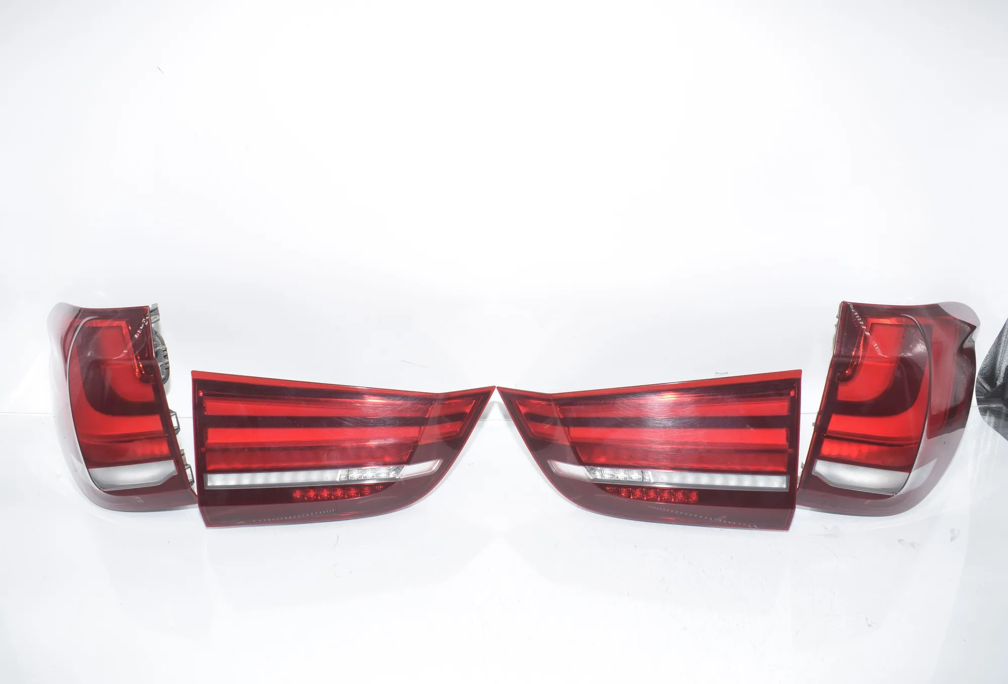 Rear Tail Light Set – OEM 7301272 · BMW X5 (F15, F85) M 50 d 2014
