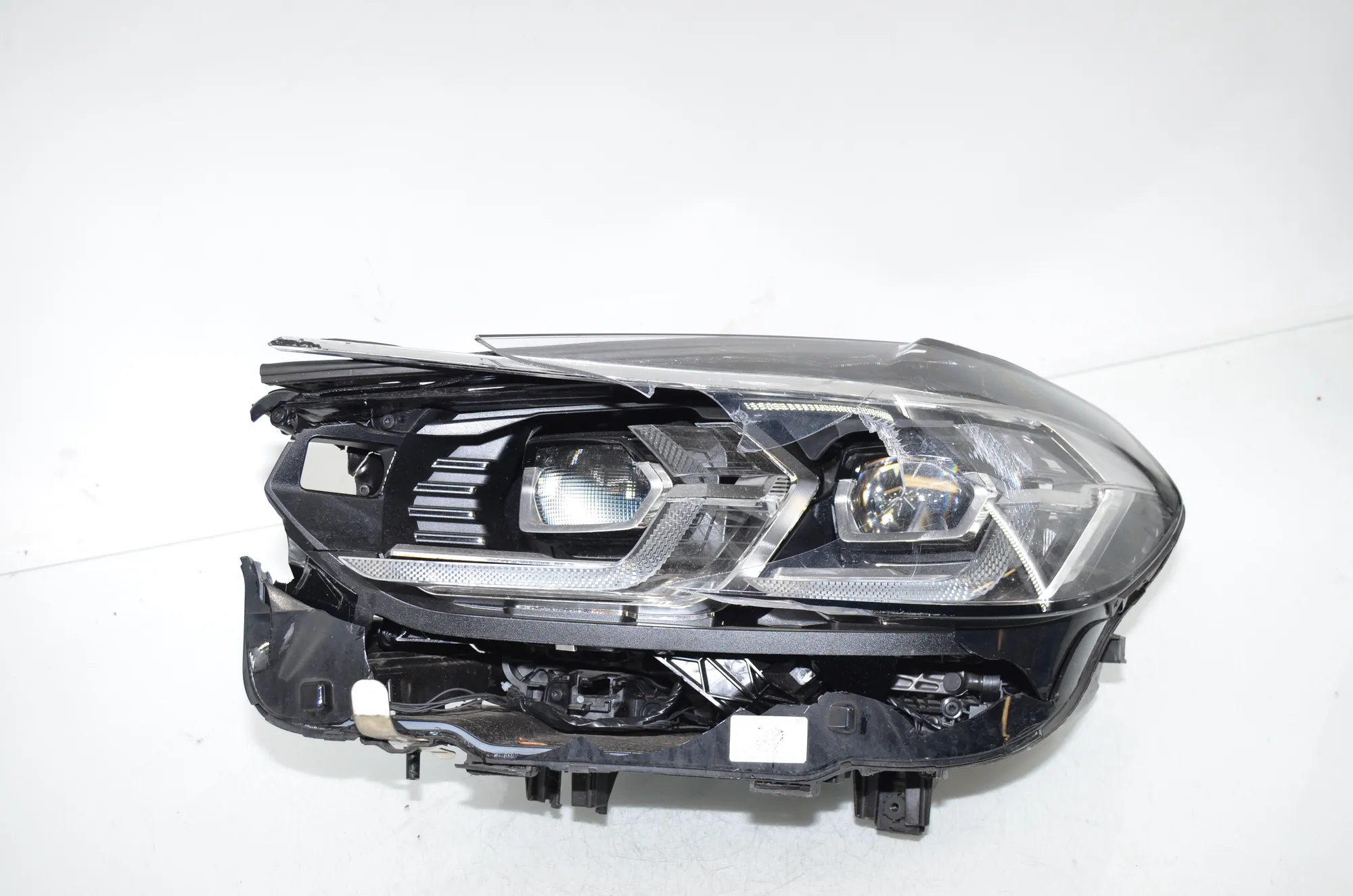 Front Left Headlight – OEM 5A29227 · BMW iX3 (G08) BMW iX3 (G08) Electric (286 HP) 2021