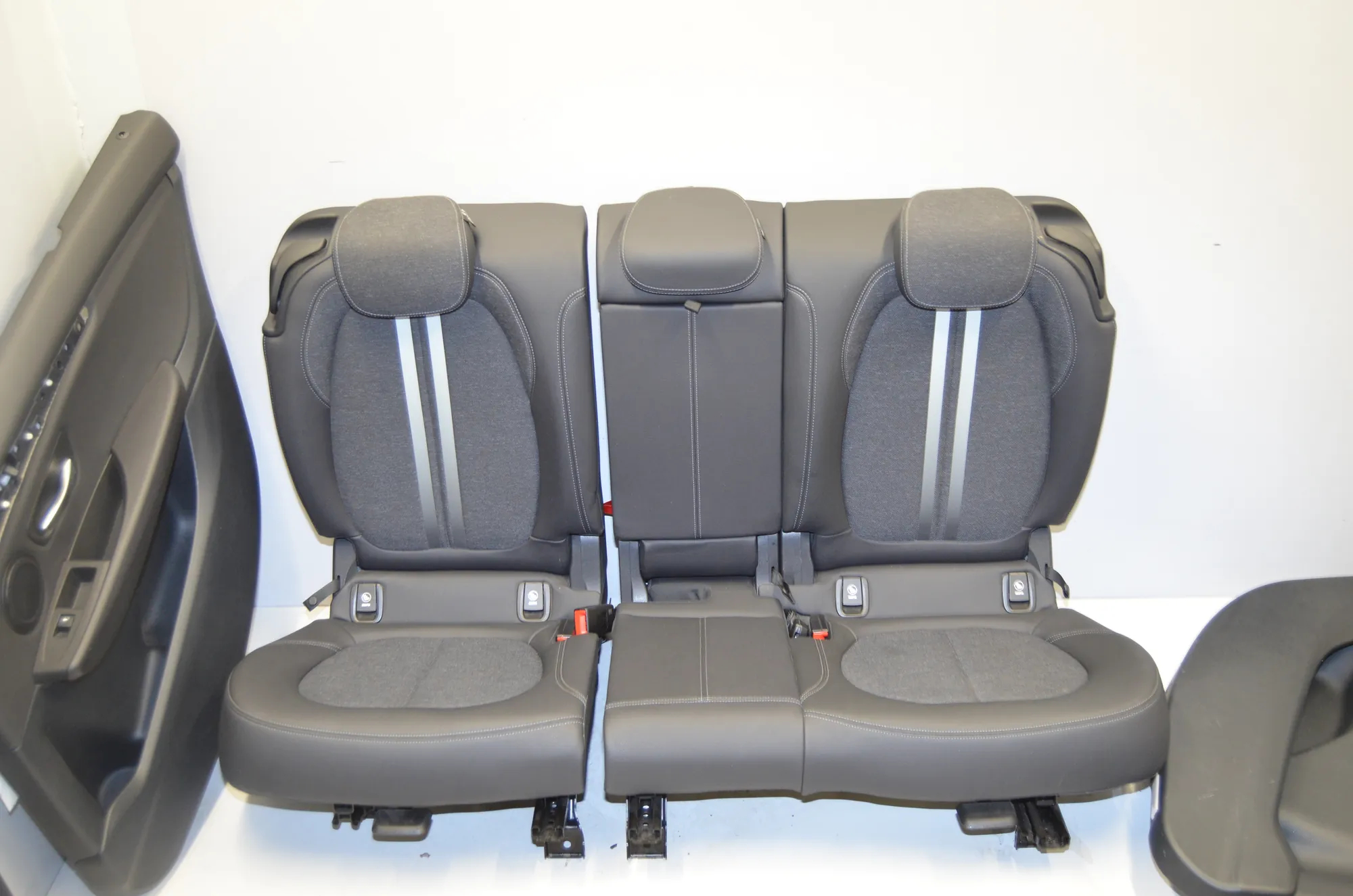 Seat set · BMW 2 Gran Tourer (F46) 216 i 2018 – 3