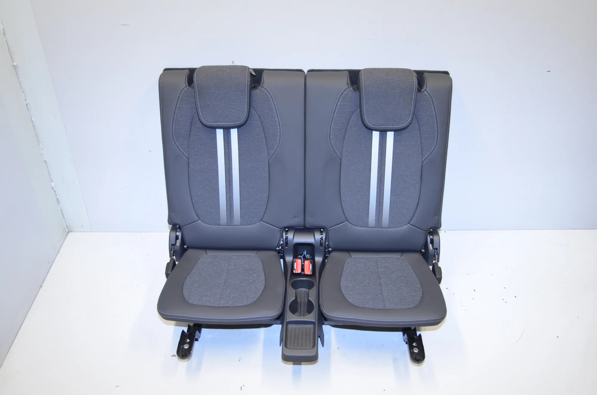 Seat set · BMW 2 Gran Tourer (F46) 216 i 2018 – 4