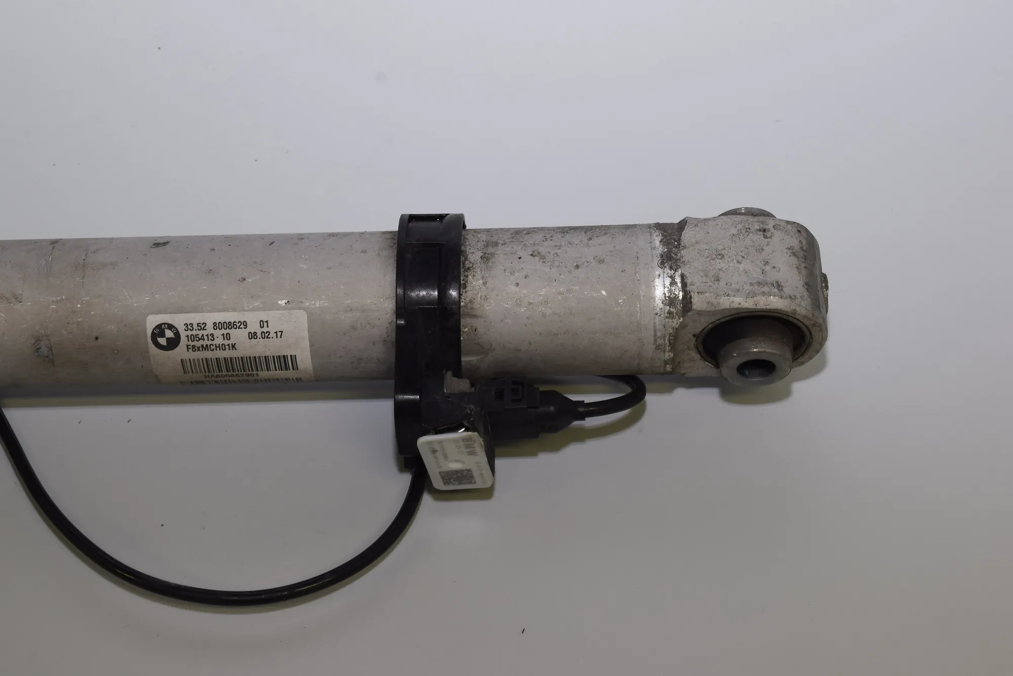 Rear Left Shock Absorber – OEM 8008629 · BMW 4 Coupe (F32, F82) BMW 4 Coupe (F32, F82) M4 Competition 2017 – 3