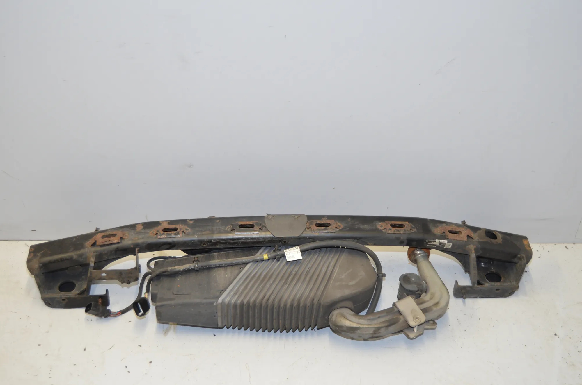 Towbar Kit – OEM 6795717 · BMW 5 Touring (F11) 530 d xDrive 2011
