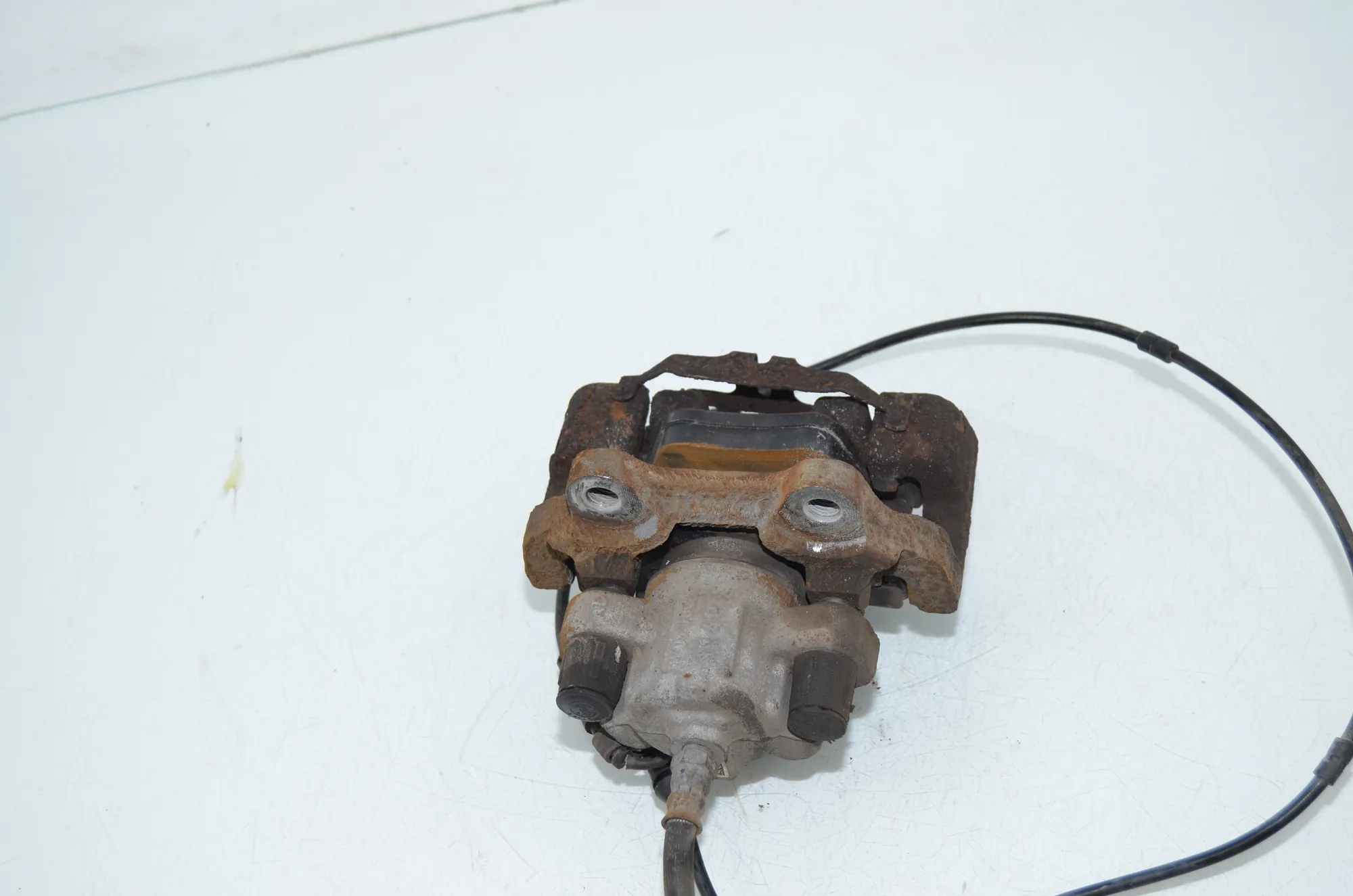 Rear Right Brake Caliper – OEM 6850858 · BMW 3 Touring (F31) 320 d 2012 – 4