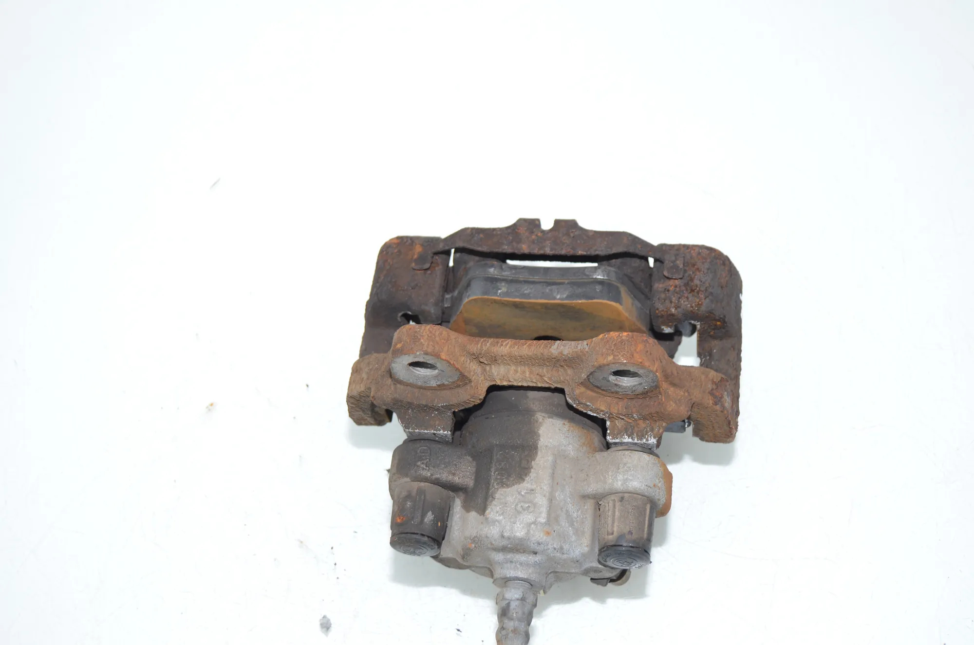 Rear Left Brake Caliper – OEM 6850857 · BMW 3 Touring (F31) 320 d 2012 – 3