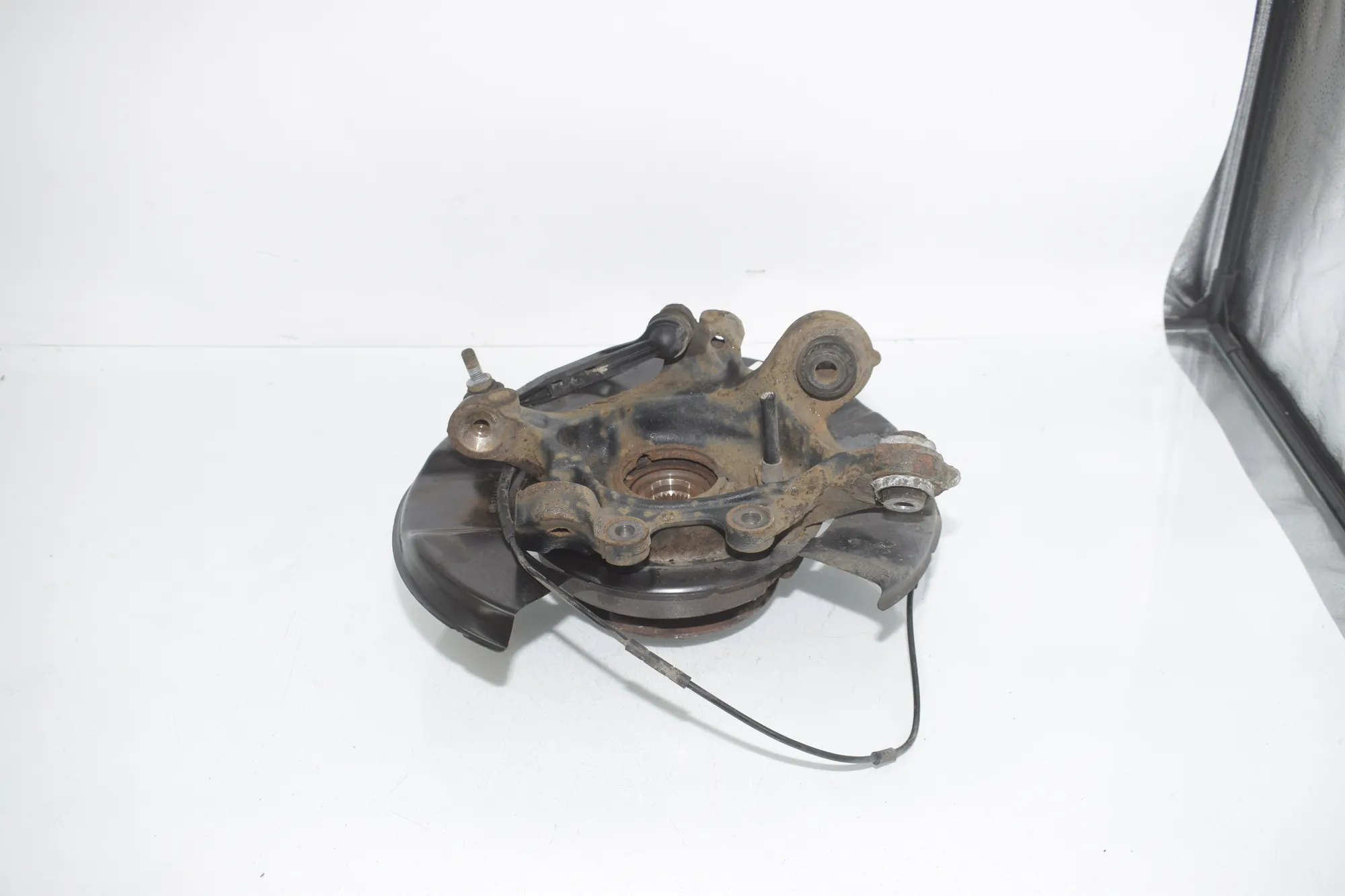 Rear Right Wheel Hub – OEM 6792524 · BMW 3 Touring (F31) 320 d 2012