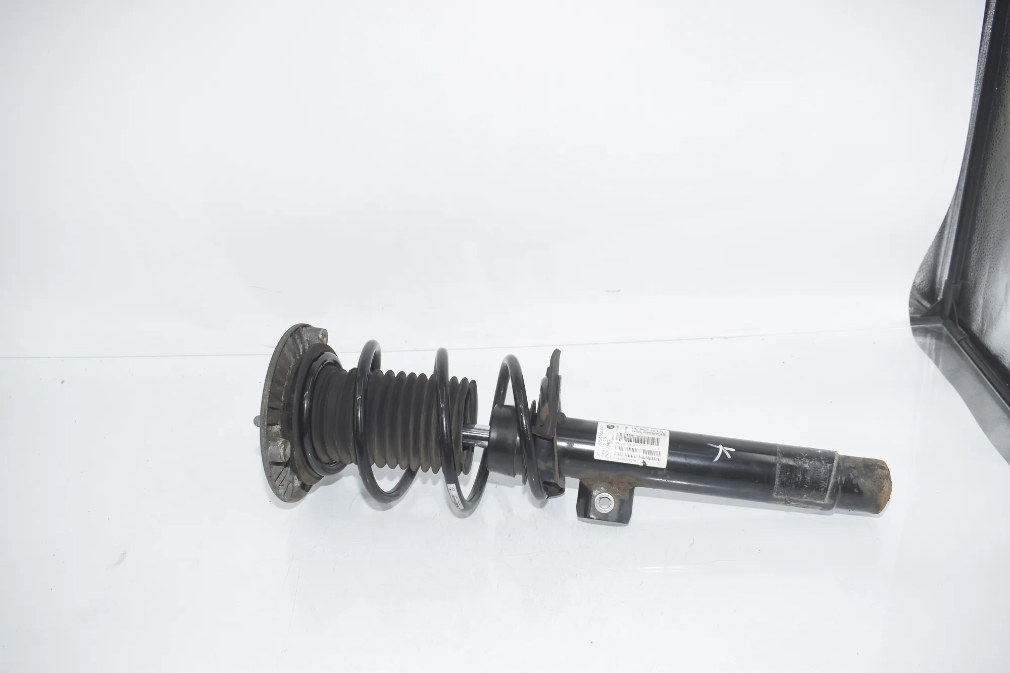Front Right Shock Absorber – OEM 6791555 · BMW 3 Touring (F31) 320 d 2012 – 3