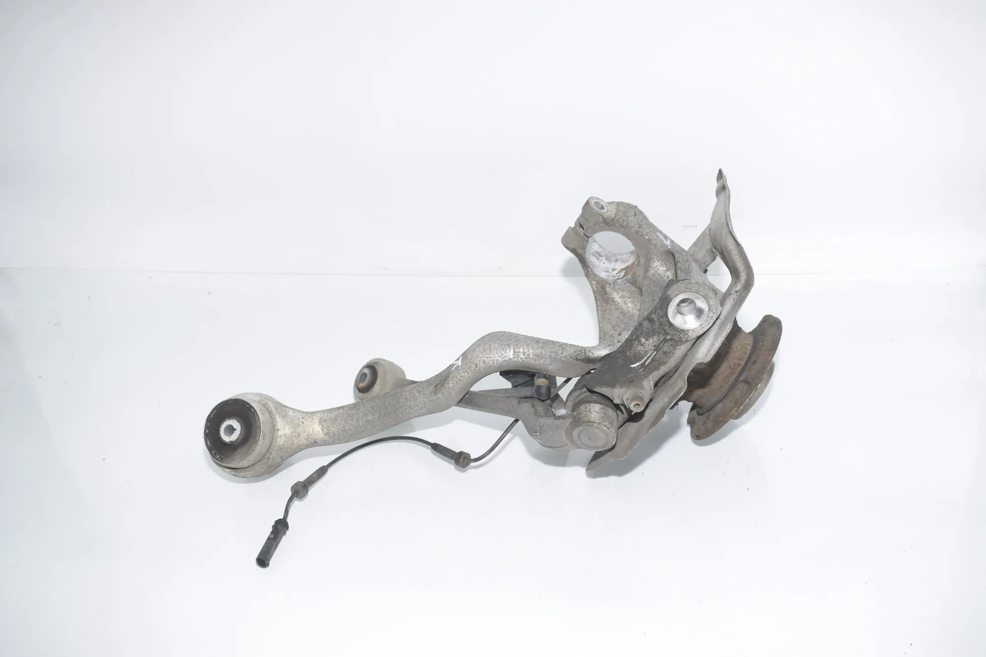 Front Left Wheel Hub – OEM 6792287 · BMW 3 Touring (F31) 320 d 2012