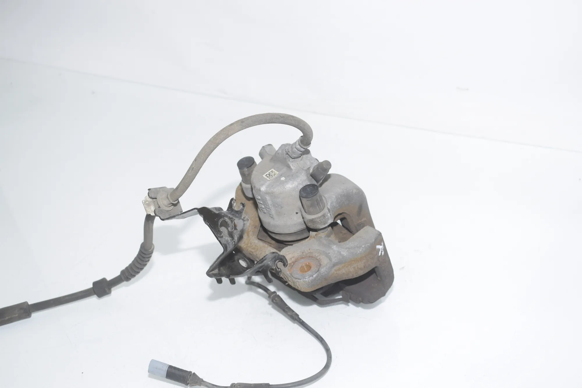 Front Left Brake Caliper – OEM 6857687 · BMW 3 Touring (F31) 320 d 2012 – 4