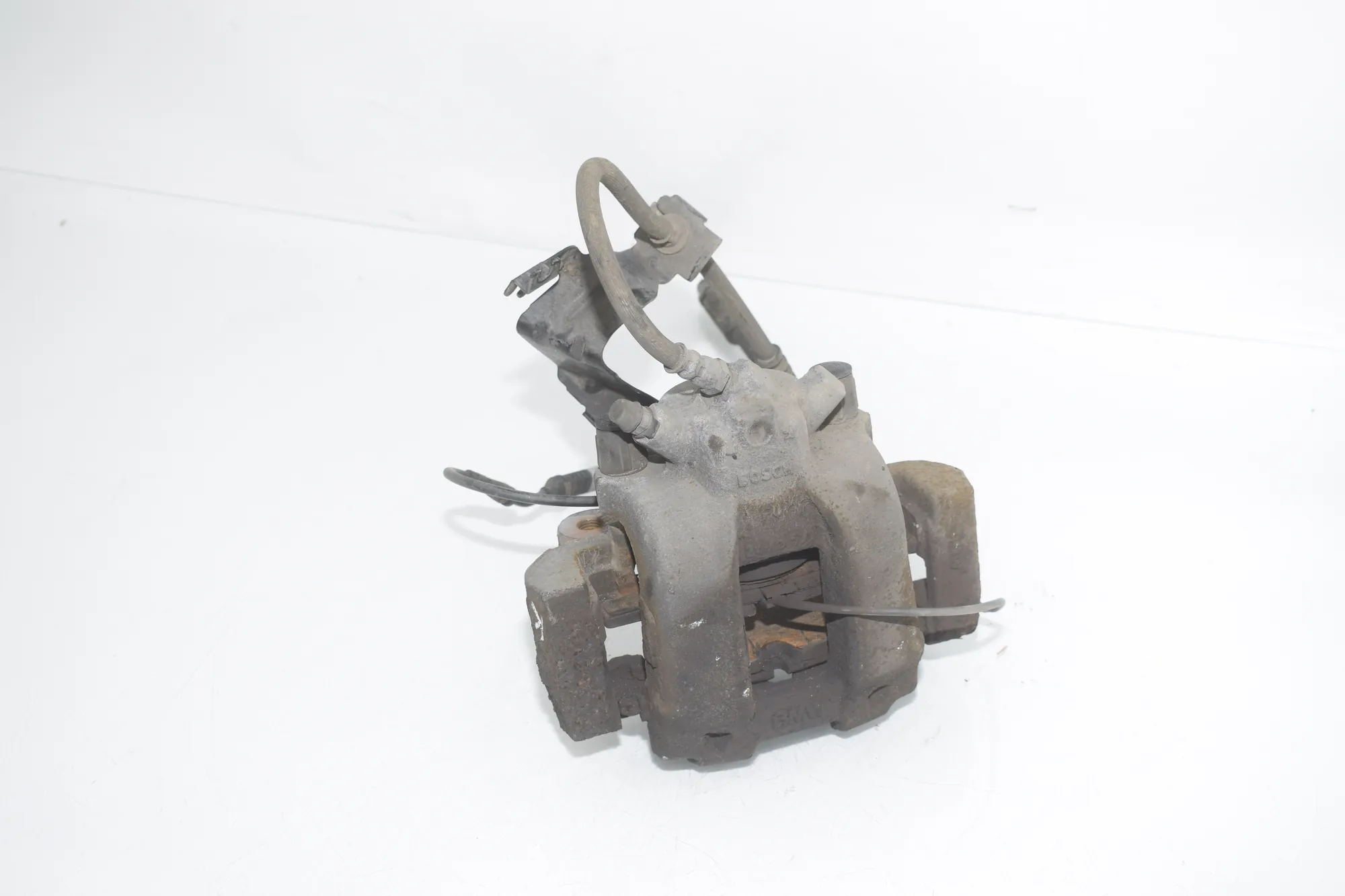 Front Left Brake Caliper – OEM 6857687 · BMW 3 Touring (F31) 320 d 2012