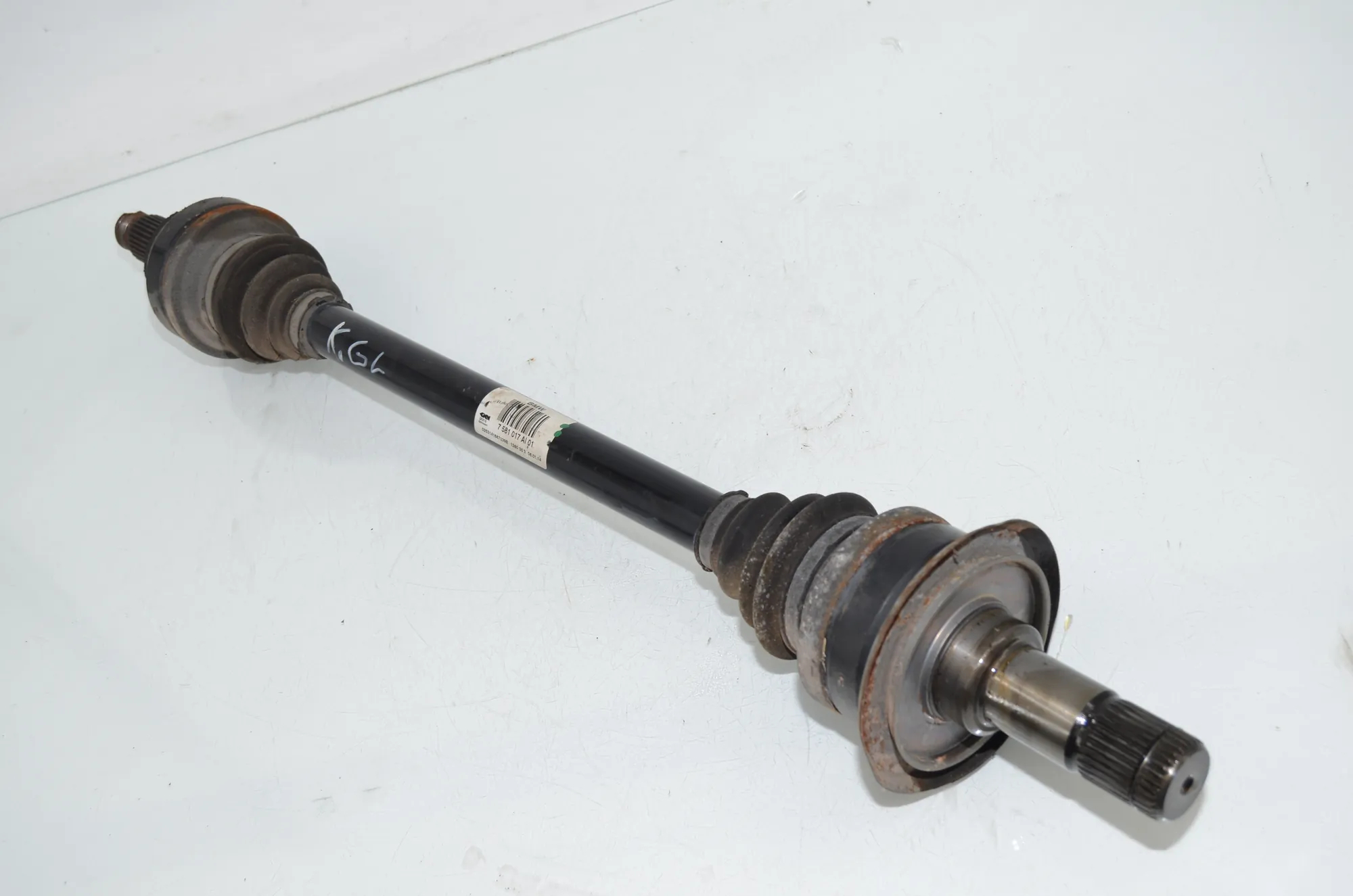 Rear Left Driveshaft – OEM 7581017 · BMW 5 (F10) 530 d 2014 – 3