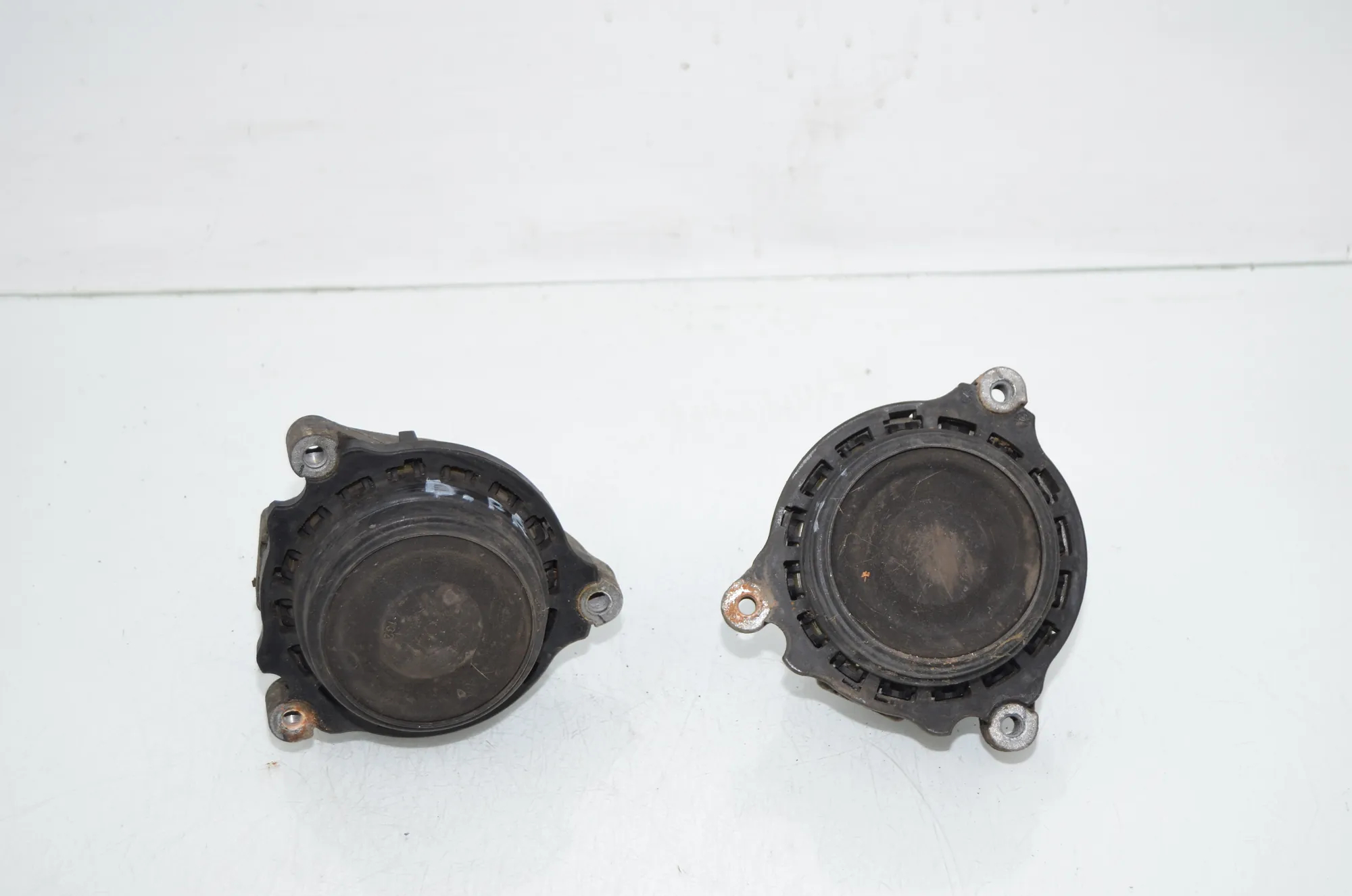 Right Side Engine Mount – OEM 6855456 · BMW 3 (F30, F80) 320 i 2012 – 3
