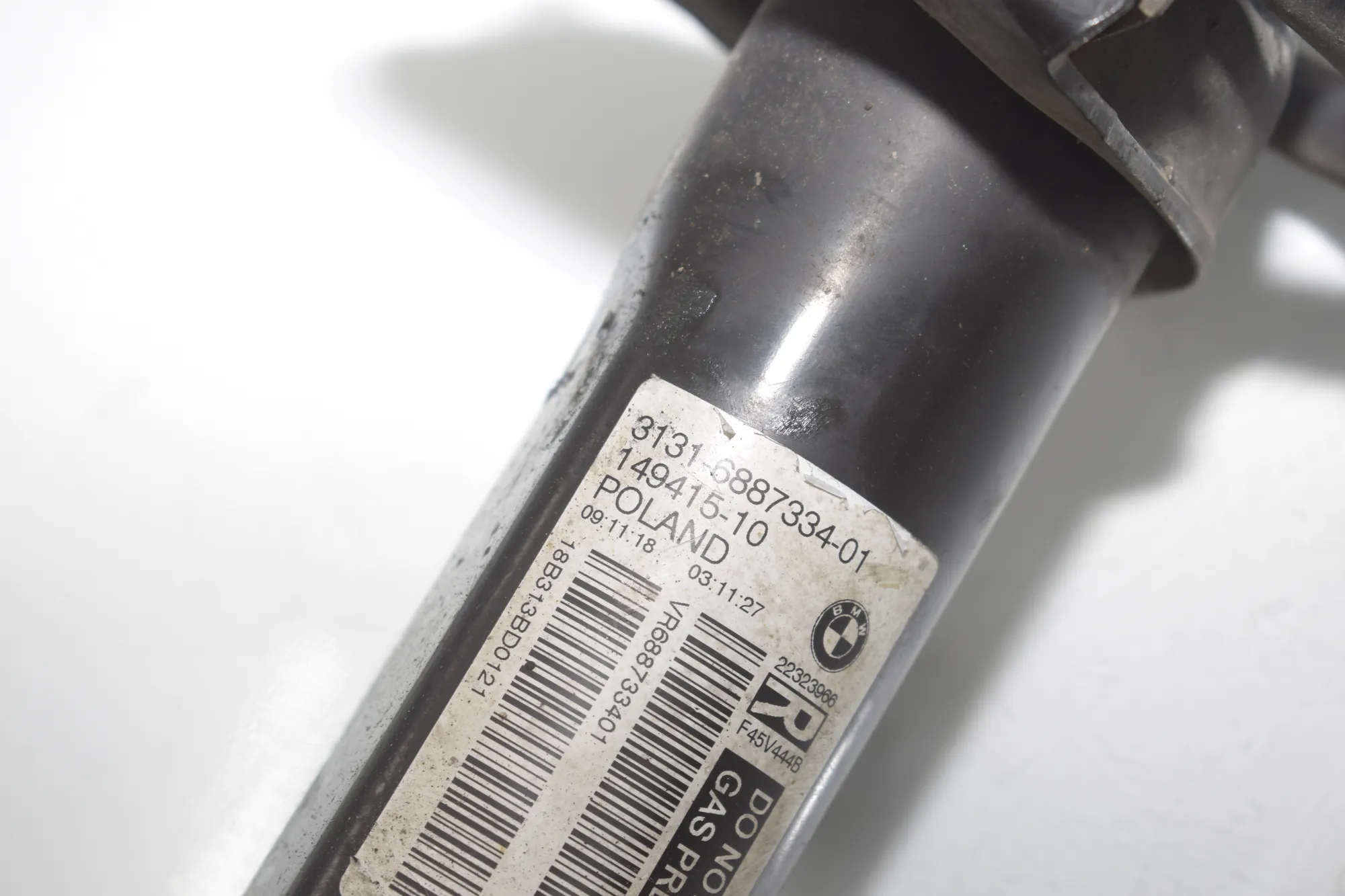 Front Right Shock Absorber – OEM 6887334 · BMW 2 Gran Tourer (F46) 220 d xDrive 2018 – 4