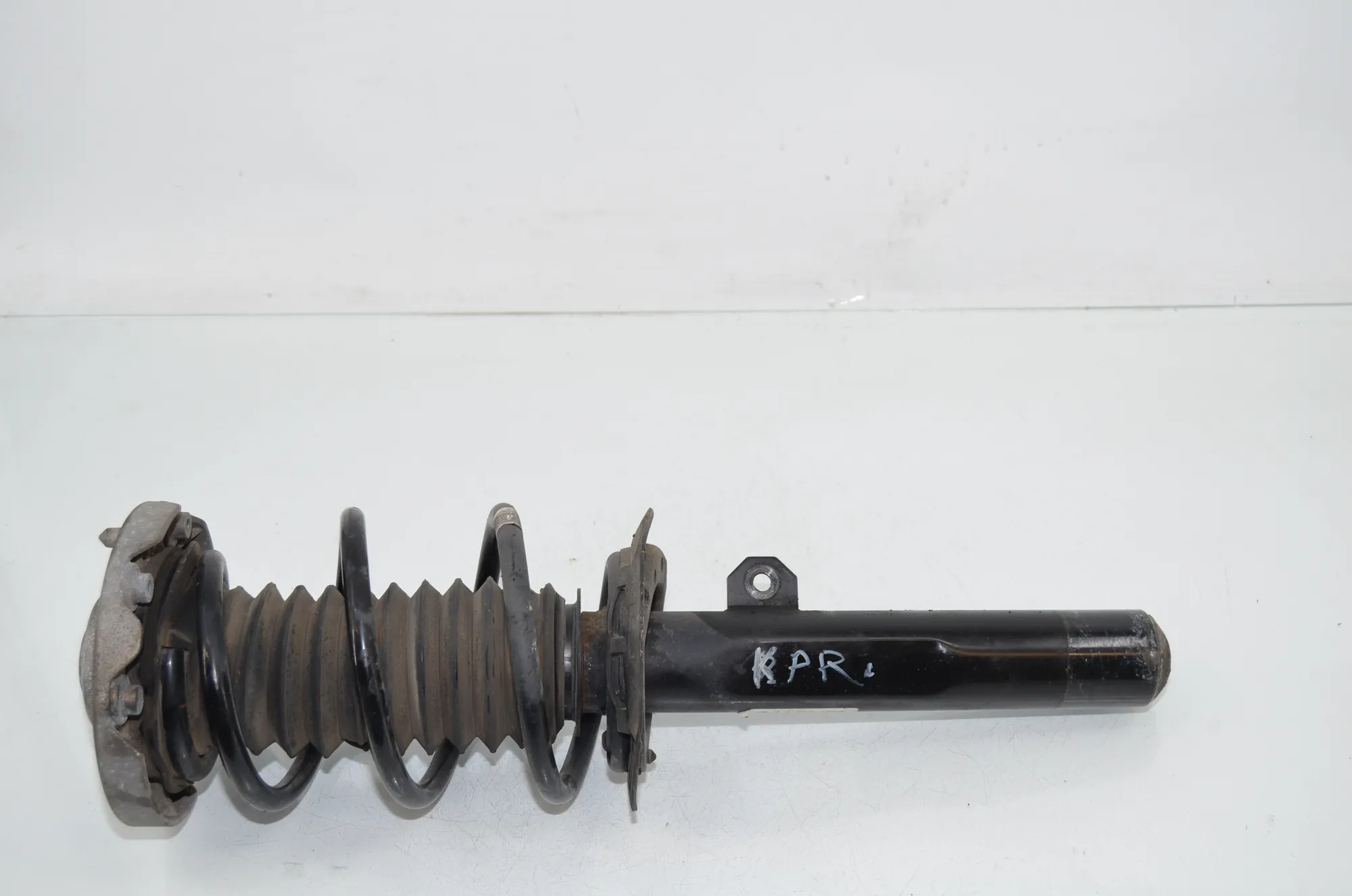 Front Left Shock Absorber – OEM 6887333 · BMW 2 Gran Tourer (F46) 220 d xDrive 2018