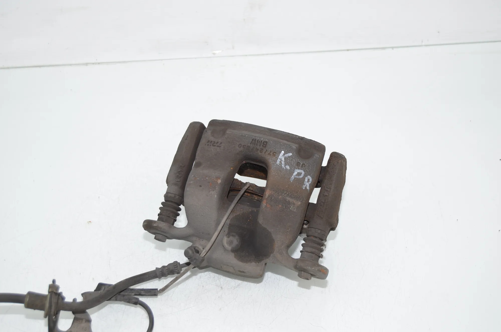 Front Left Brake Caliper – OEM 6860267 · BMW 2 Gran Tourer (F46) 220 d xDrive 2018 – 2