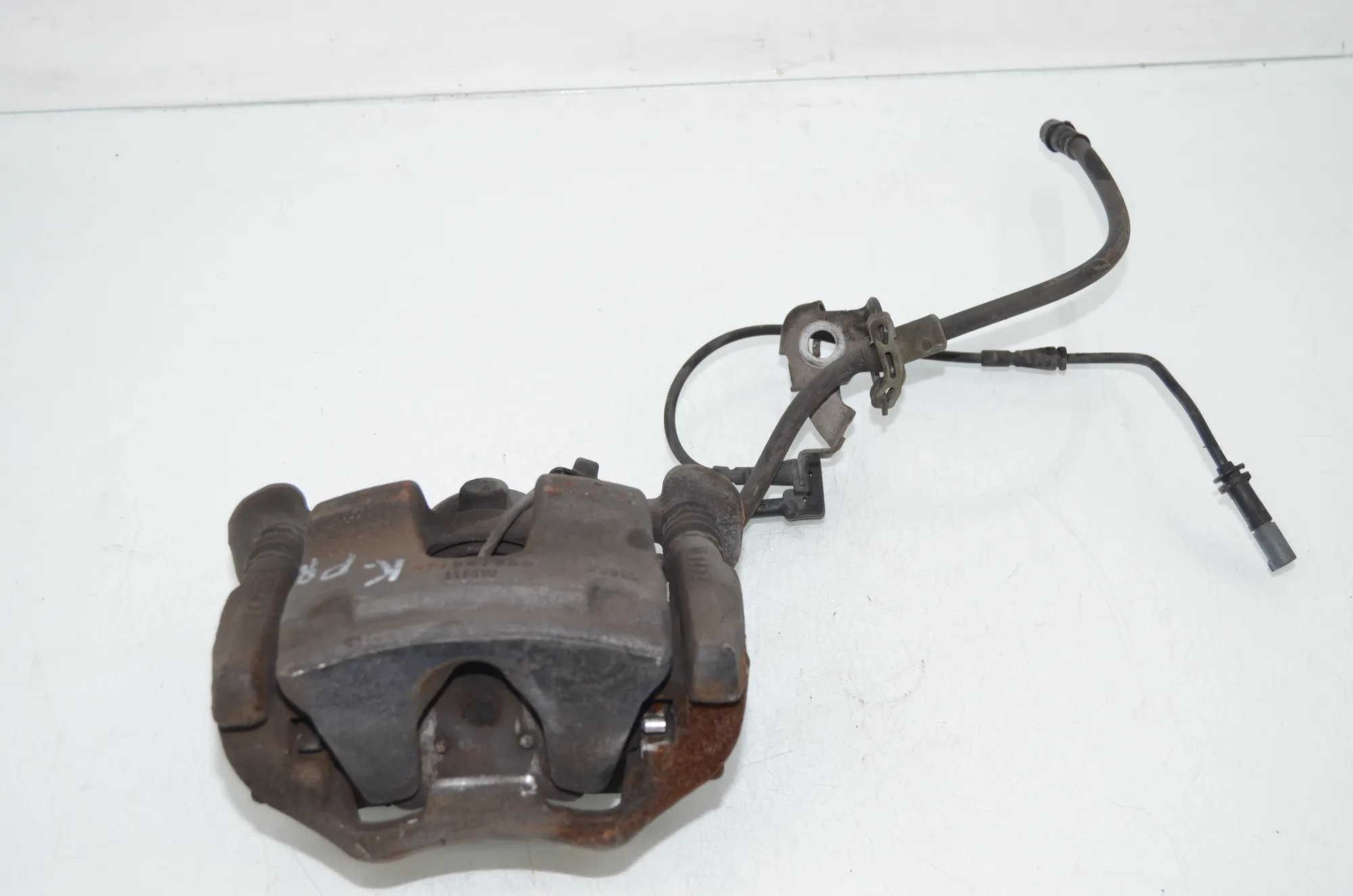 Front Left Brake Caliper – OEM 6860267 · BMW 2 Gran Tourer (F46) 220 d xDrive 2018
