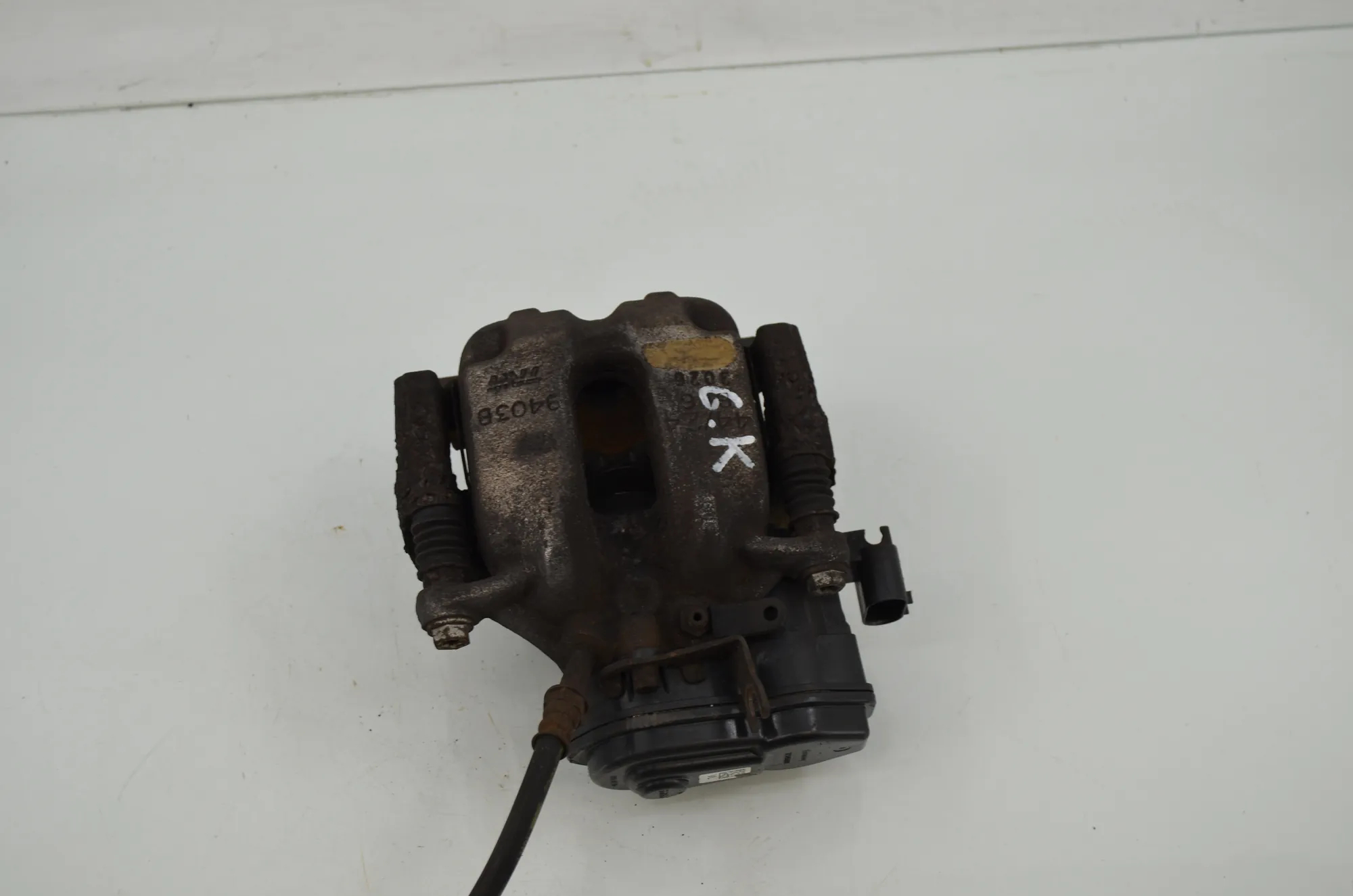 Rear Left Brake Caliper – OEM 6793047 · BMW 5 Touring (F11) 530 d xDrive 2011 – 2