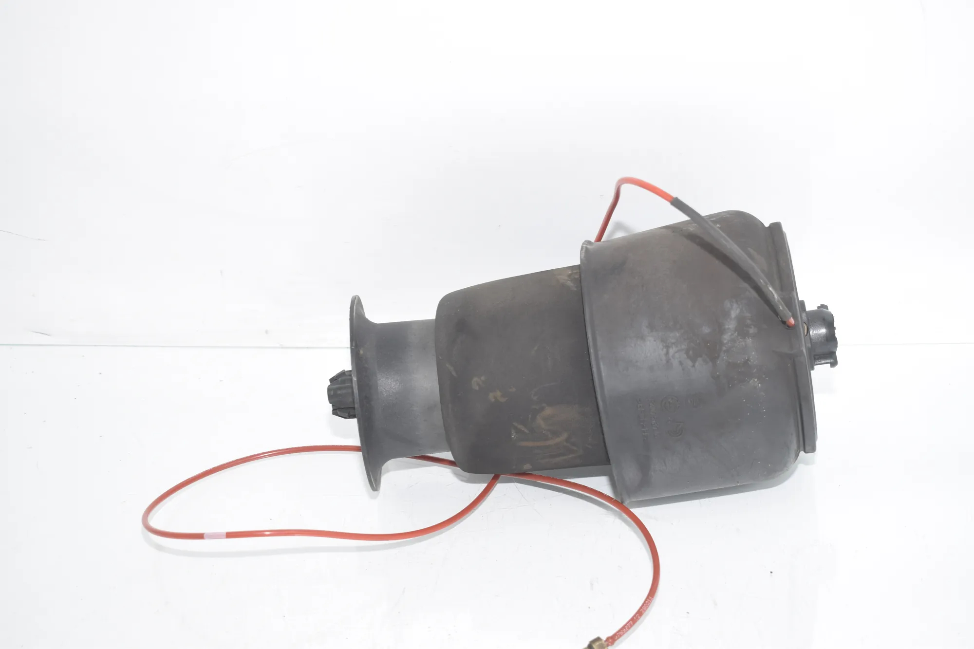 Rear Left Air Suspension Spring Bag – OEM 6784381 · BMW 5 Touring (F11) 530 d xDrive 2011 – 4