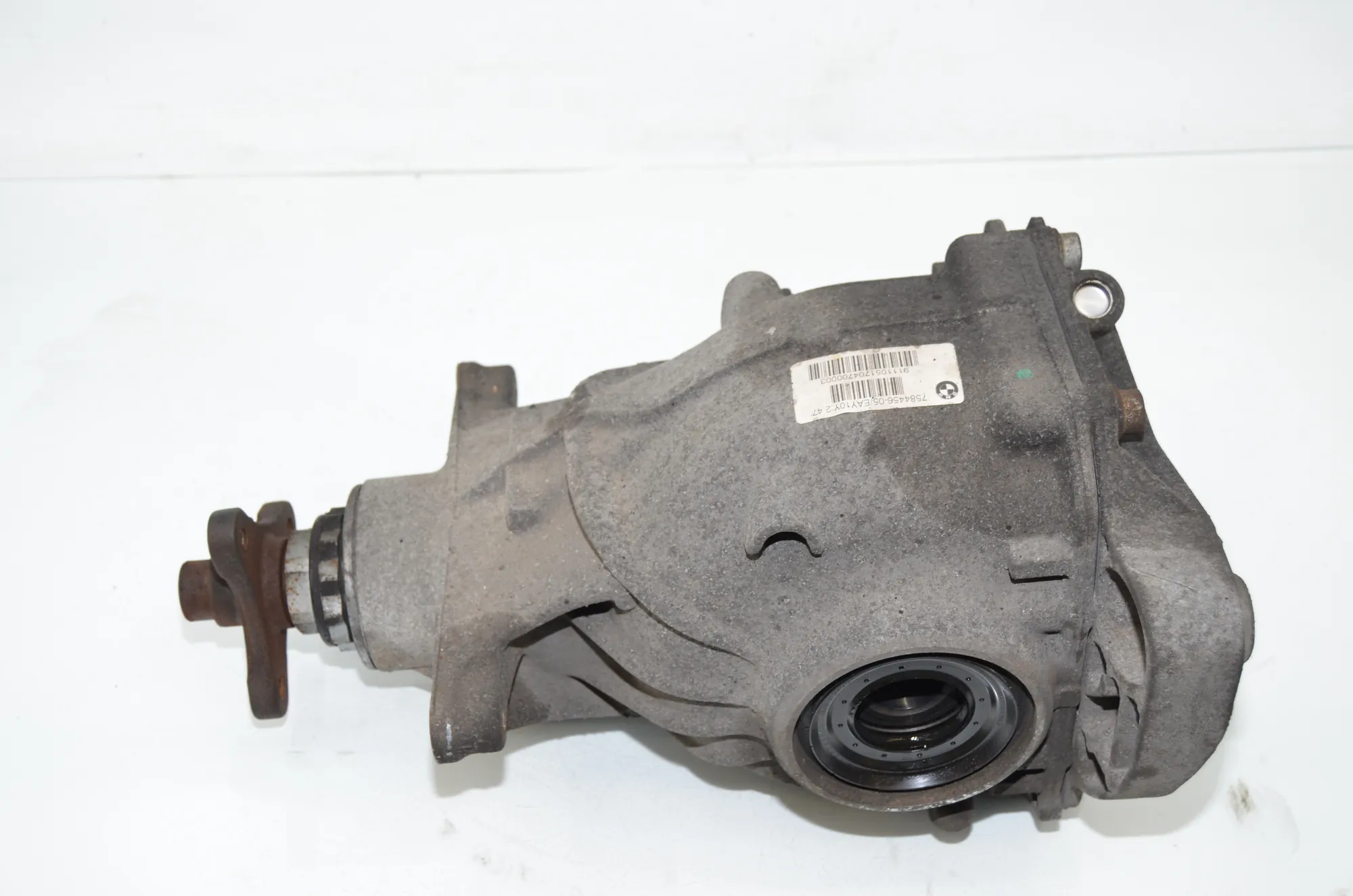 Rear Differential – OEM 7584456 · BMW 5 Touring (F11) 530 d xDrive 2011 – 3