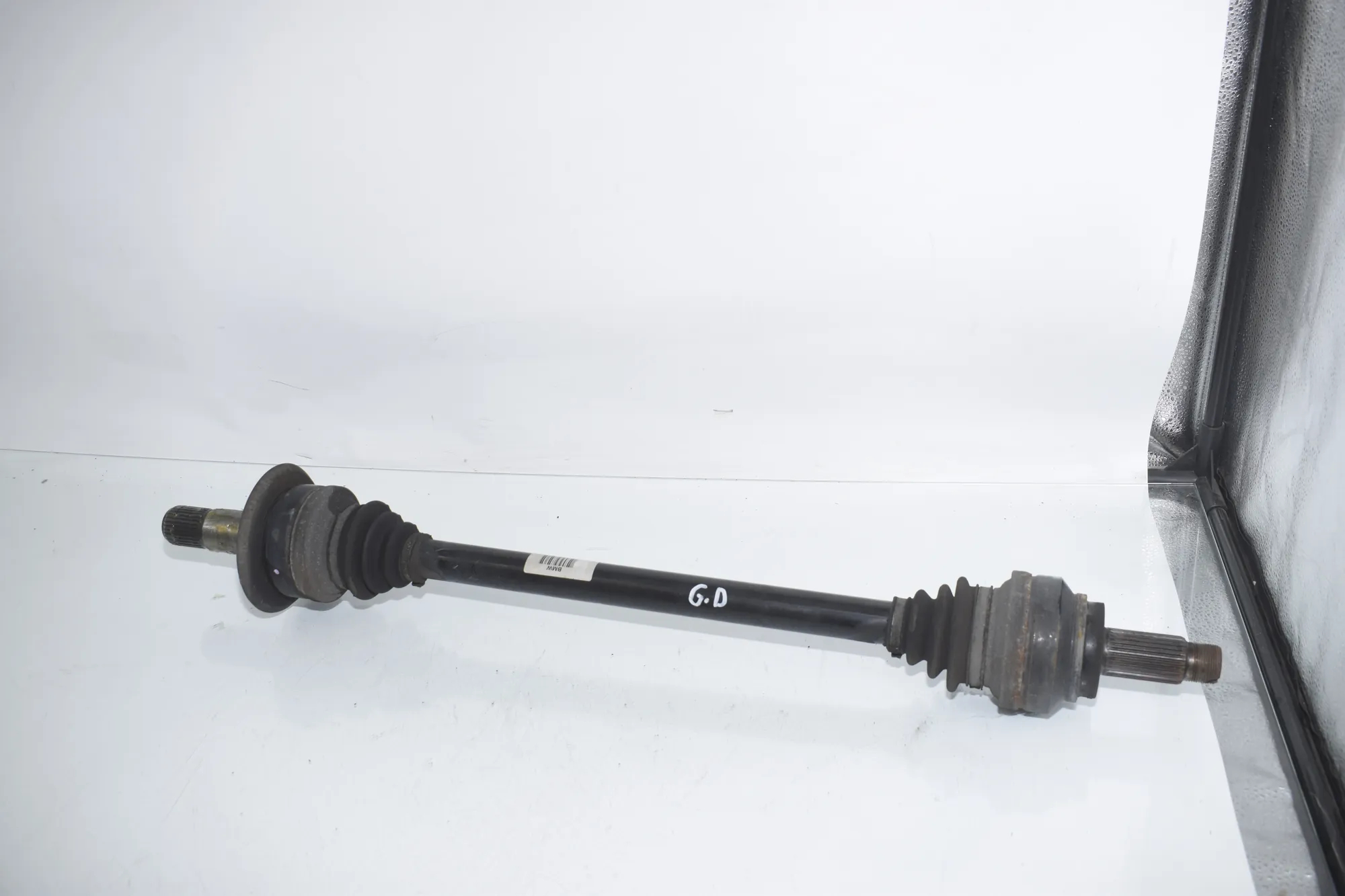 Rear Right Driveshaft – OEM 7581018 · BMW 5 Touring (F11) 530 d xDrive 2011 – 3
