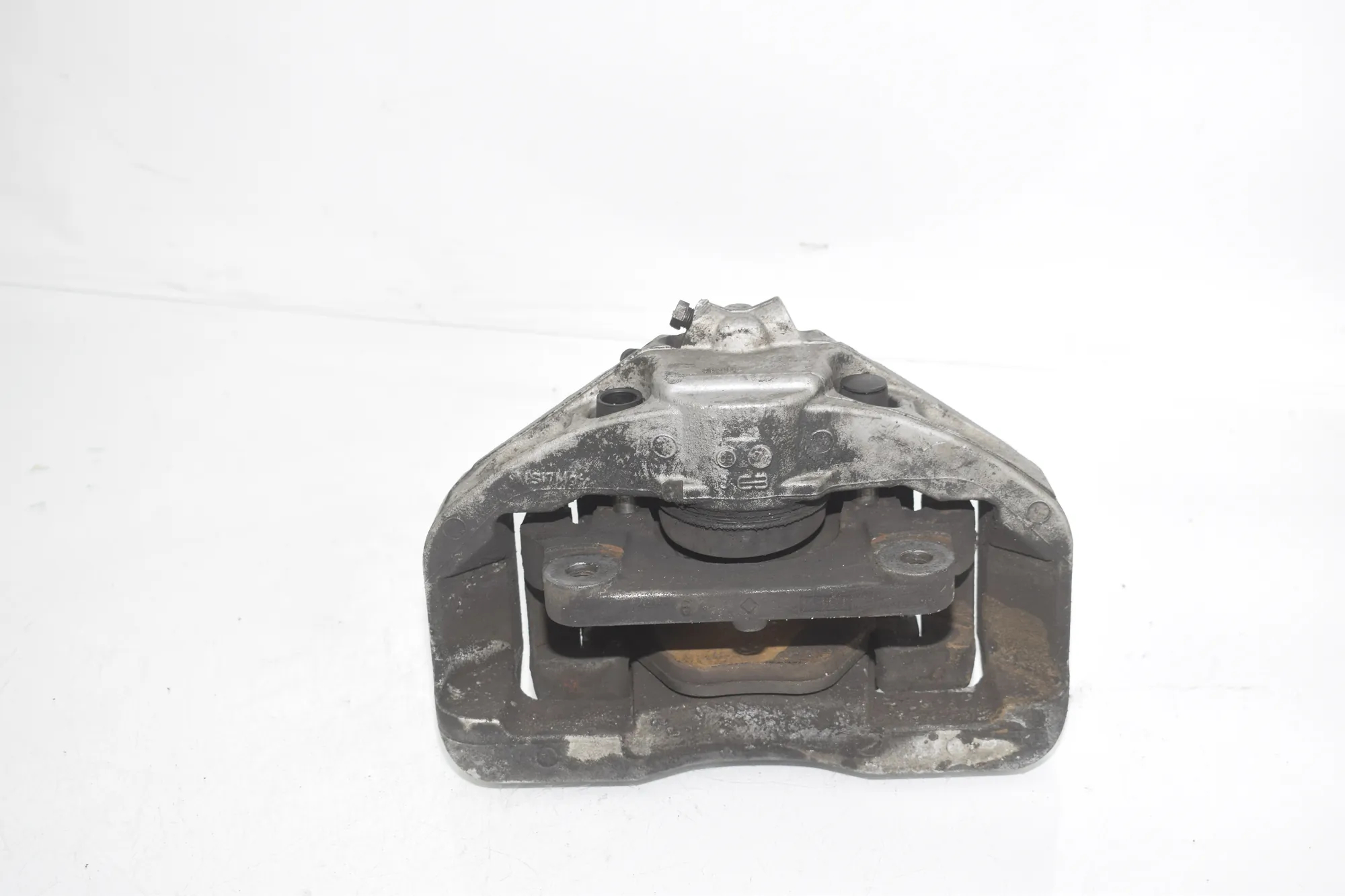 Front Right Brake Caliper – OEM 6786818 · BMW 5 Touring (F11) 530 d xDrive 2011 – 3