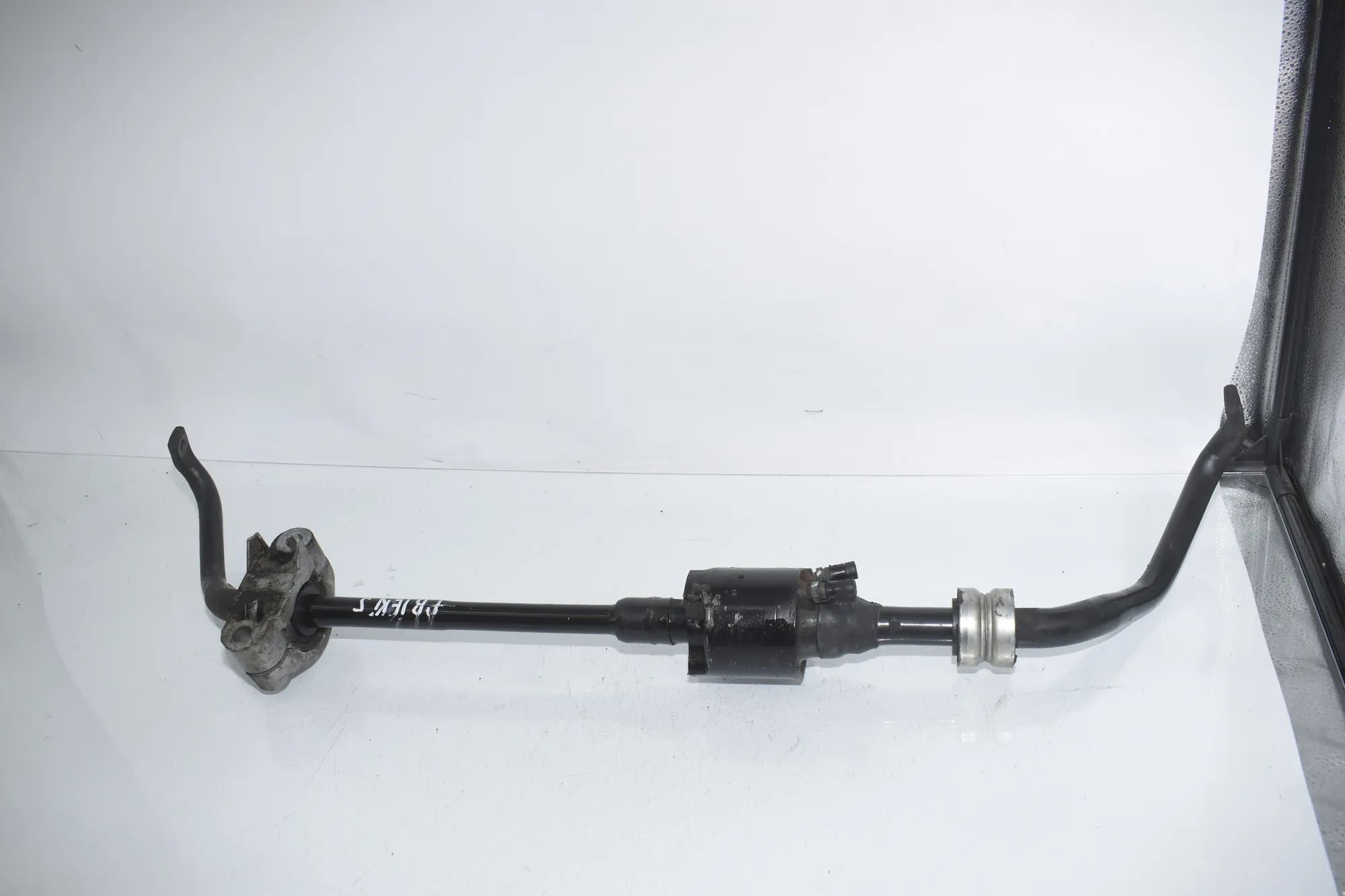 Front Anti Roll Bar – OEM 6781424 · BMW 5 Touring (F11) 530 d xDrive 2011 – 3
