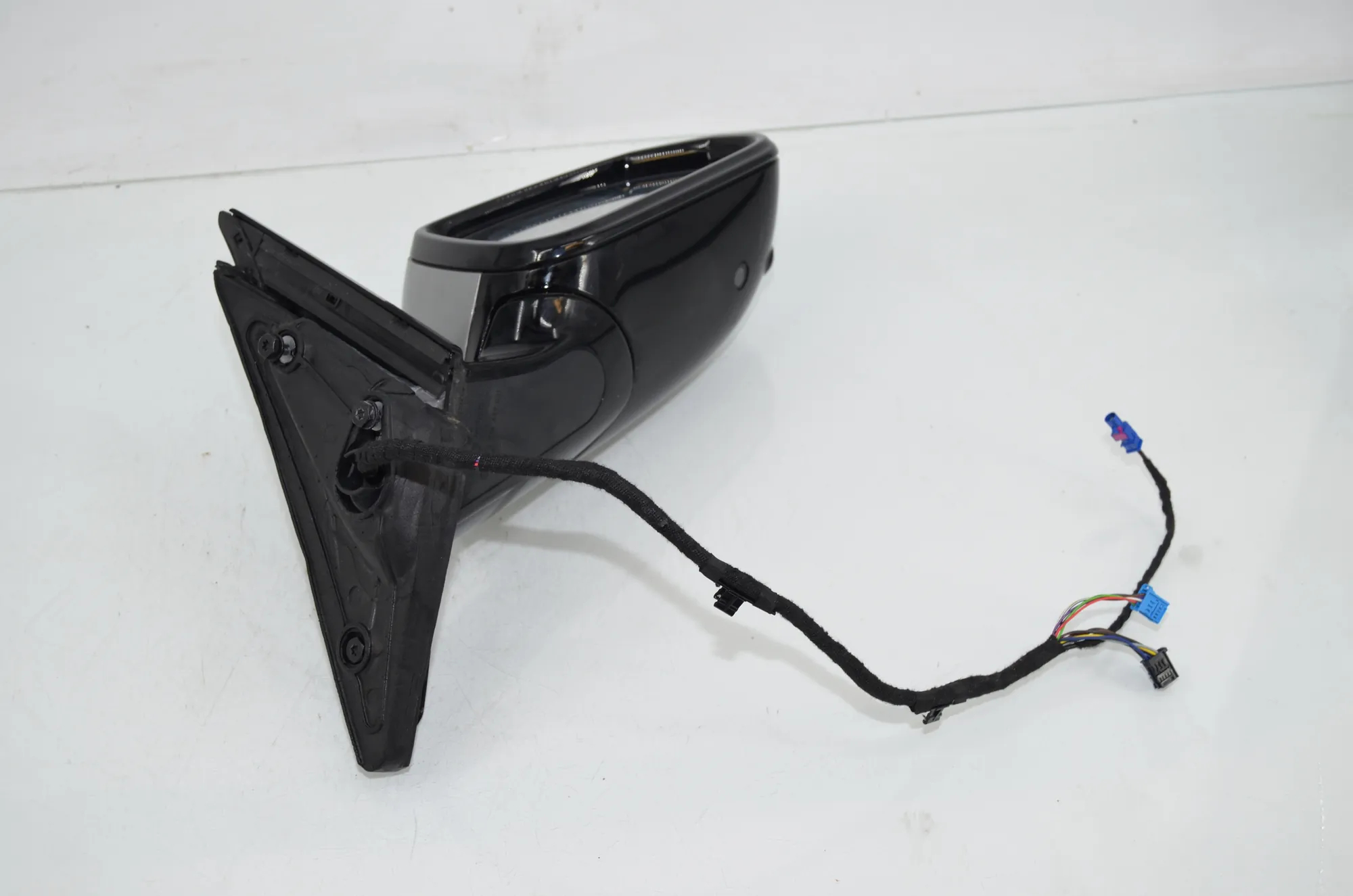 Right Side Wing Mirror – OEM 5A67638 · BMW X1 (U11) (2022 - -) BMW X1 (U11) 2024 – 4