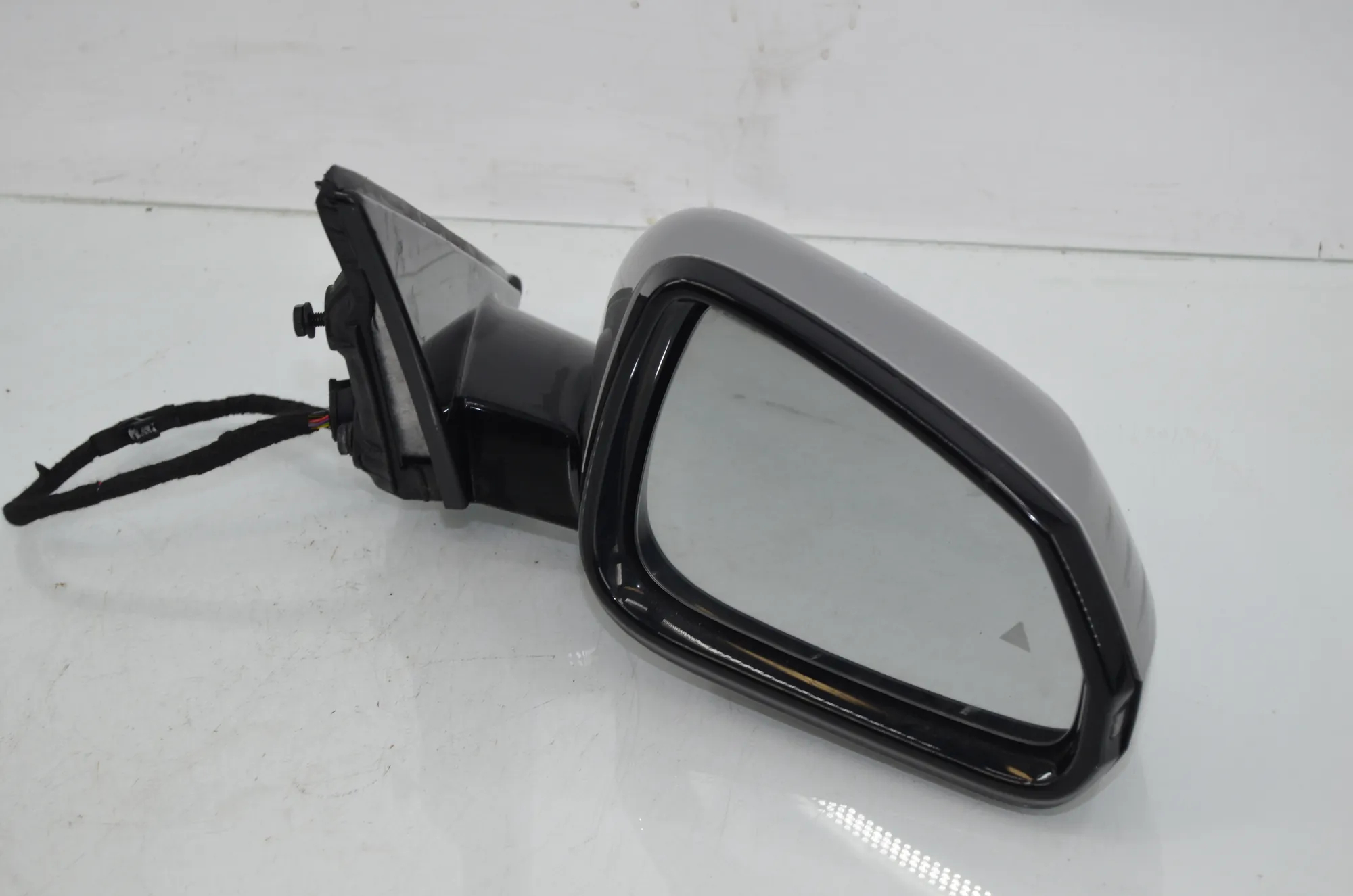 Right Side Wing Mirror – OEM 5A67638 · BMW X1 (U11) (2022 - -) BMW X1 (U11) 2024