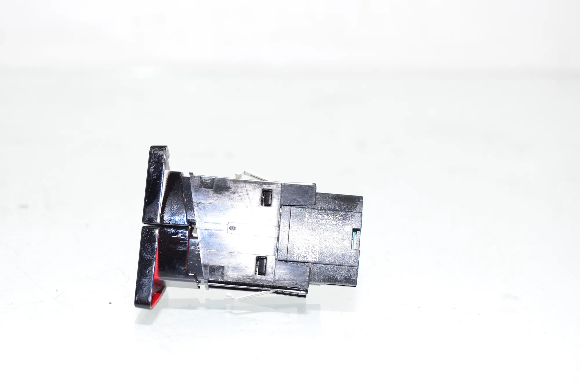 Hazard Button – OEM 6993047 · BMW 5 Touring (G31) (2017 - -) 520 d 2019 – 2