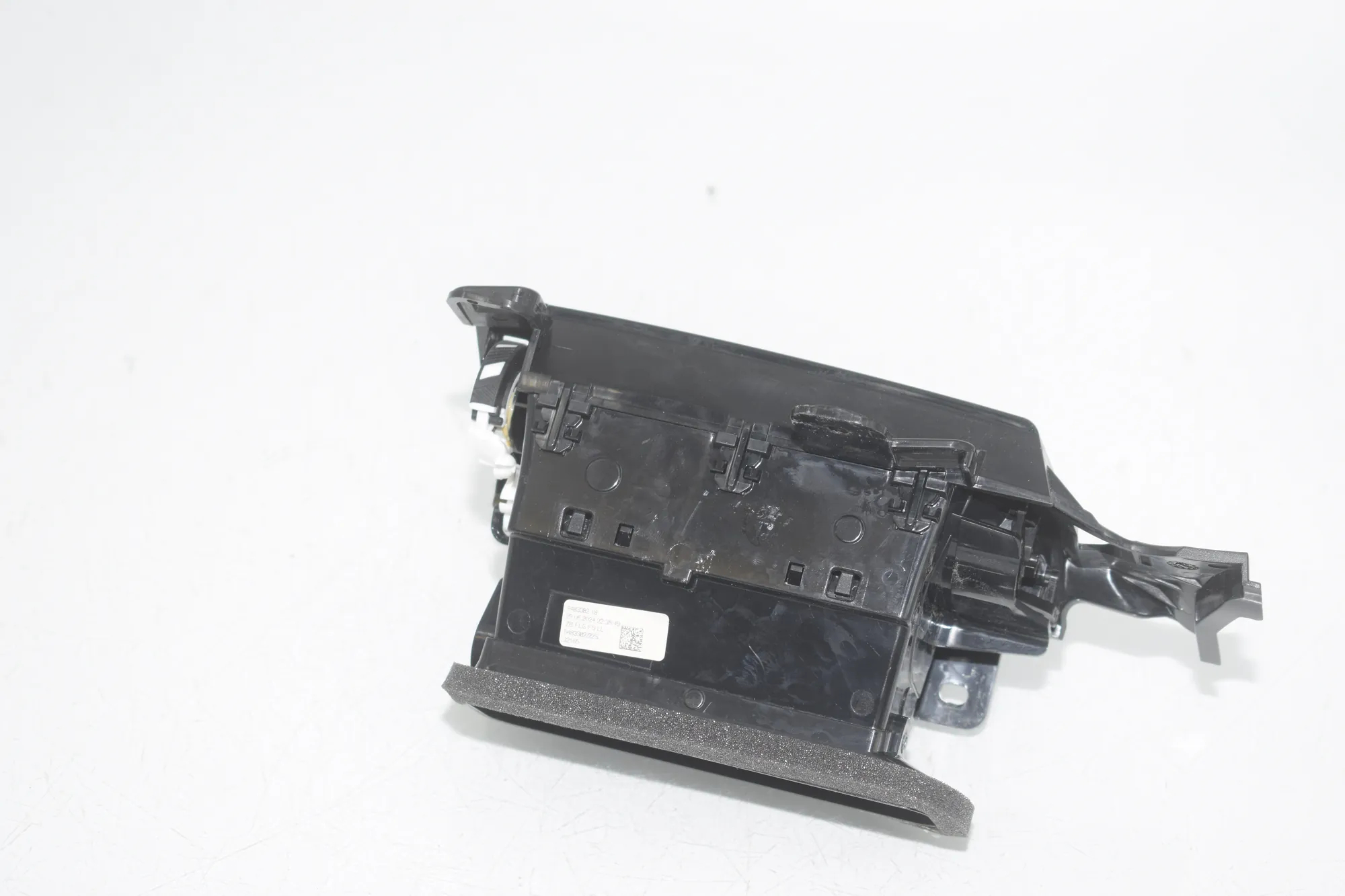 Dashboard Air Vents – OEM 9483382 · BMW X1 (U11) (2022 - -) BMW X1 (U11) 2024 – 4