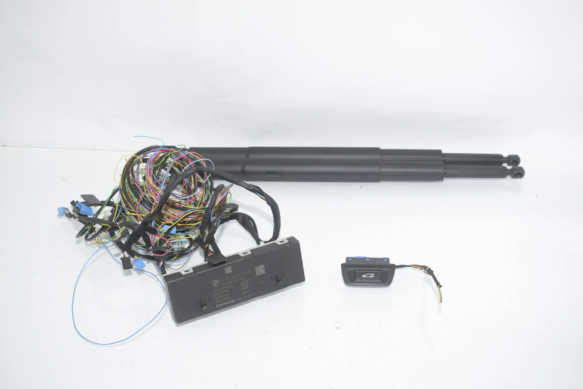 Electric Tailgate Opening Kit – OEM 9465711 · BMW 5 Touring (G31) (2017 - -) 520 d 2019