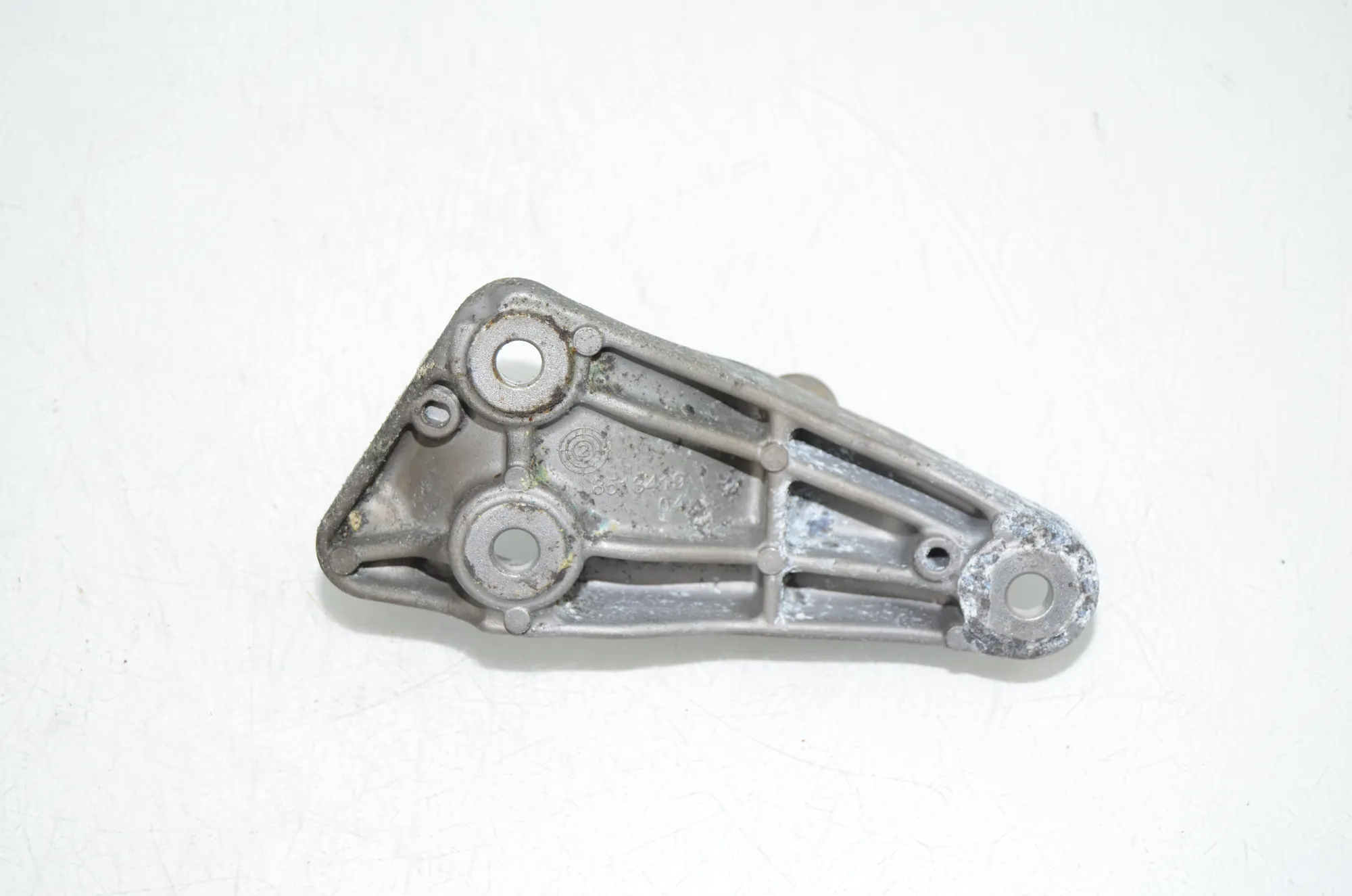 Bracket – OEM 8513419 · BMW X1 (U11) (2022 - -) BMW X1 (U11) 2024 – 3