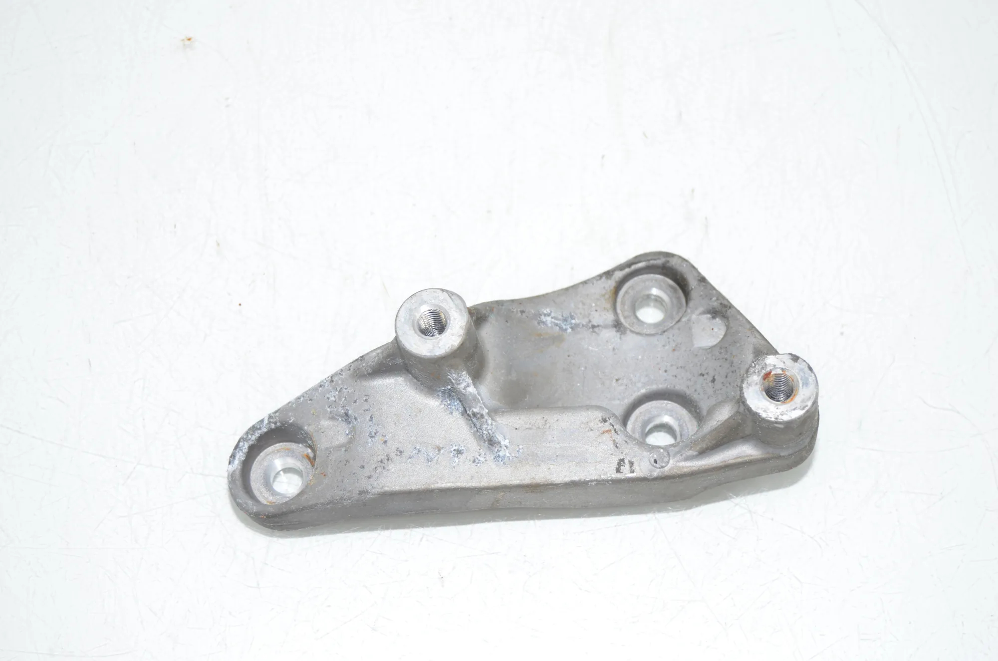 Bracket – OEM 8513419 · BMW X1 (U11) (2022 - -) BMW X1 (U11) 2024 – 2