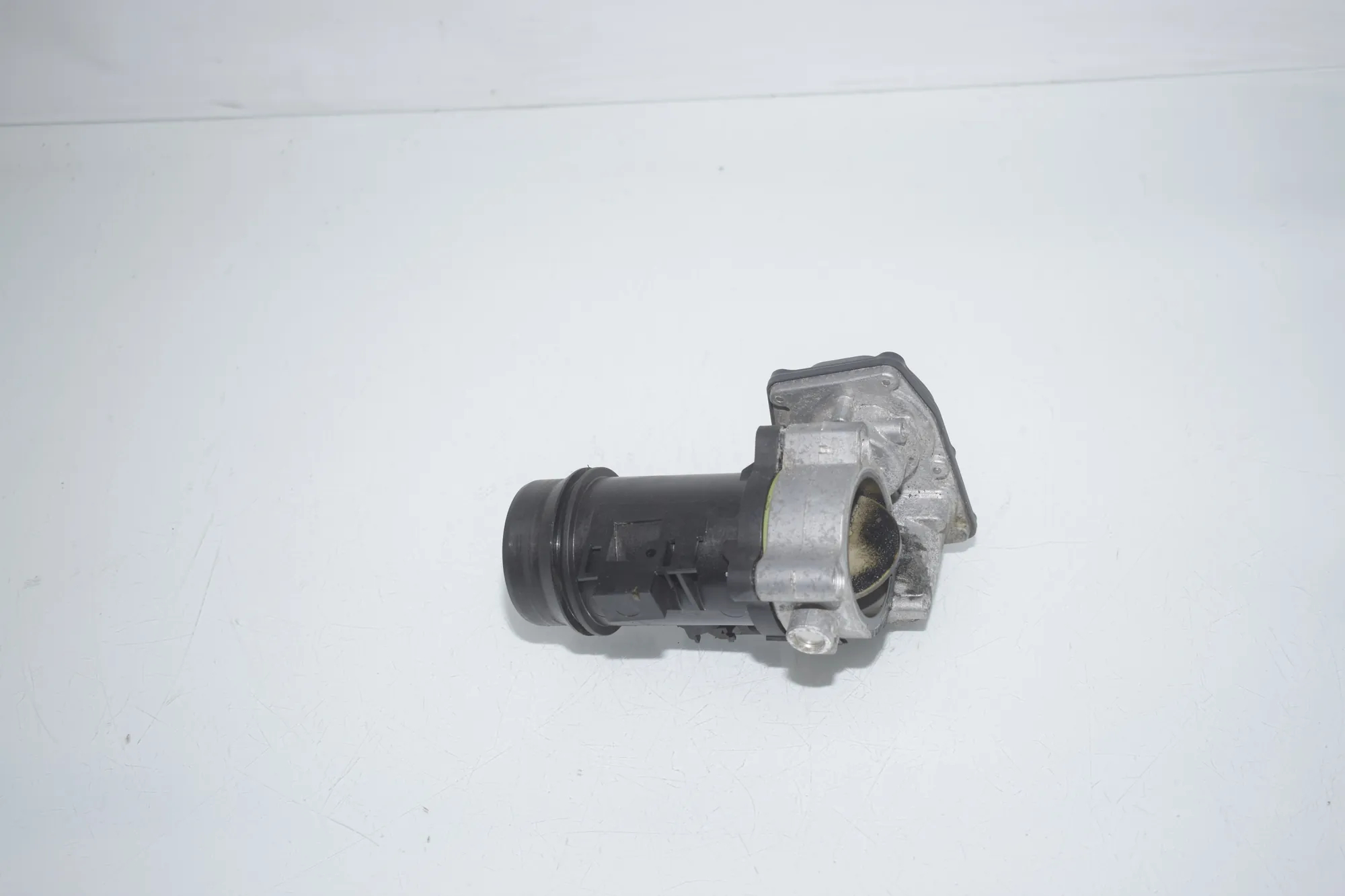 Throttle Body – OEM 7810752 · BMW 3 Touring (F31) 320 d 2012