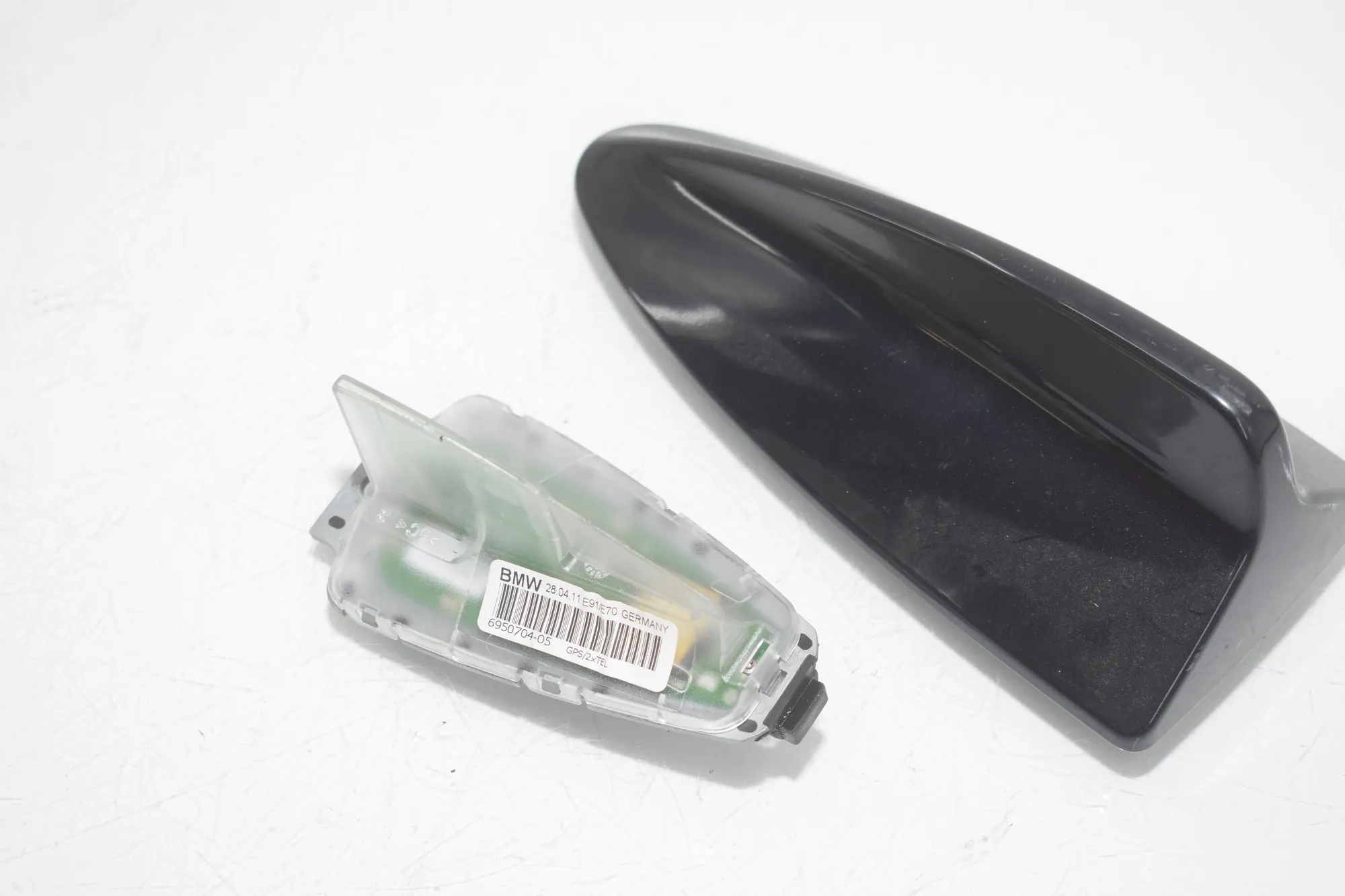 Antenna Trim – OEM 6950704 · BMW 5 Touring (F11) 530 d xDrive 2011 – 2