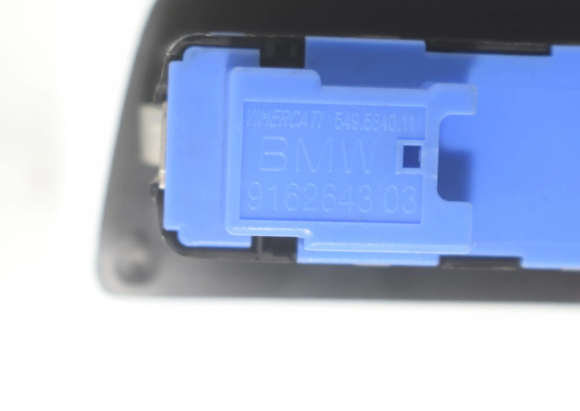 Other Control Units – OEM 7304901 · BMW 5 Touring (F11) 530 d xDrive 2011 – 7