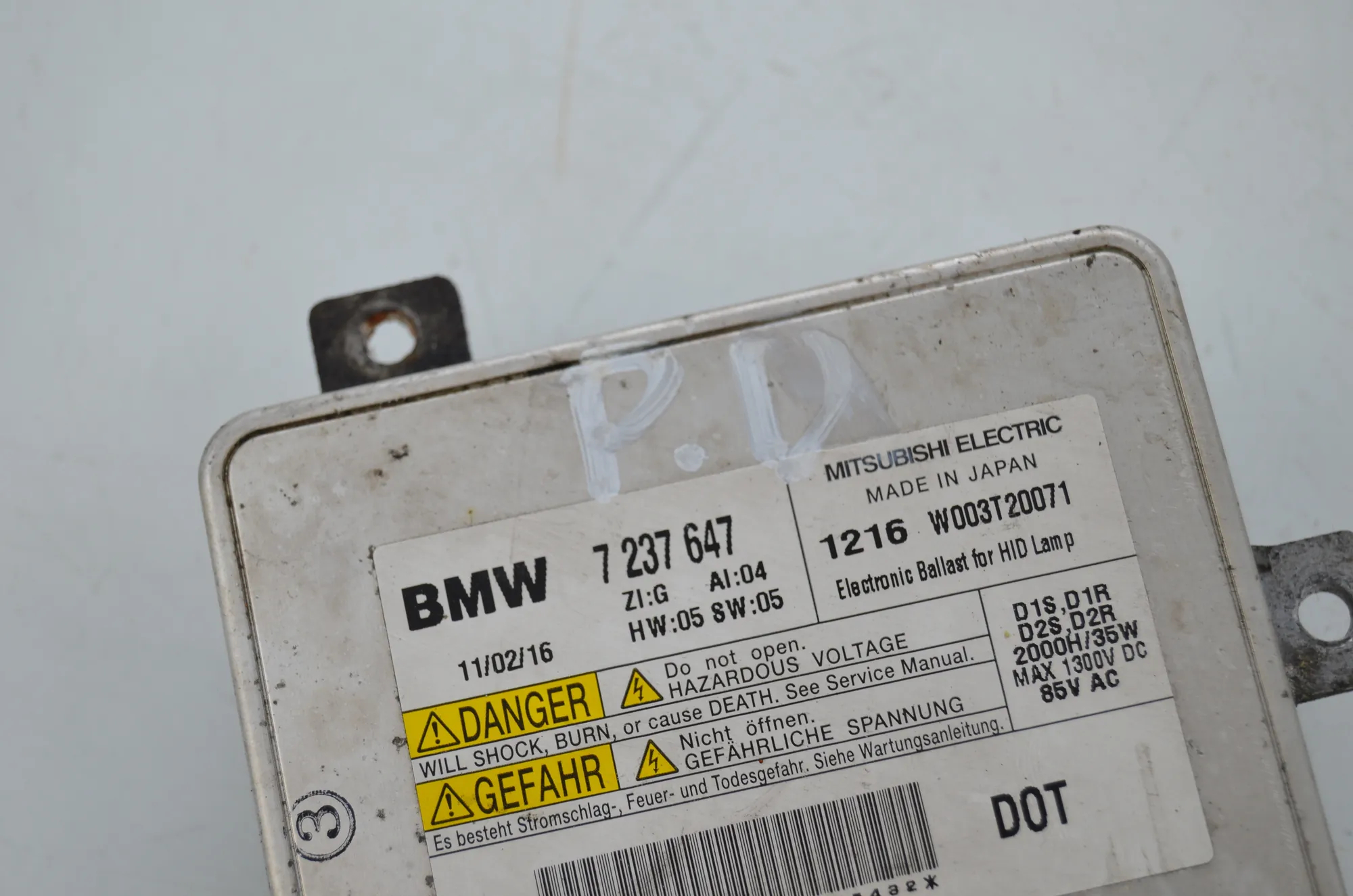 LED Lights Control Unit – OEM 7237647 · BMW 5 Touring (F11) 530 d xDrive 2011 – 4