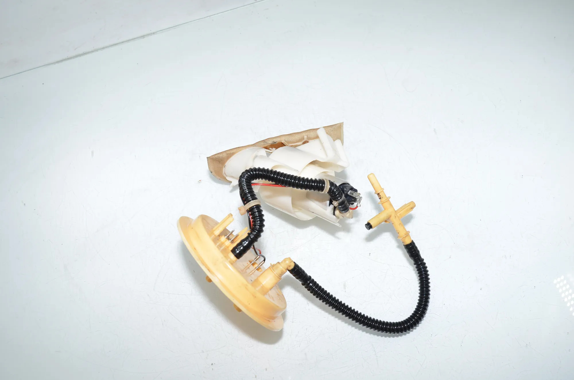 Fuel Tank Pump – OEM 7260648 · BMW 5 Touring (F11) 530 d xDrive 2011