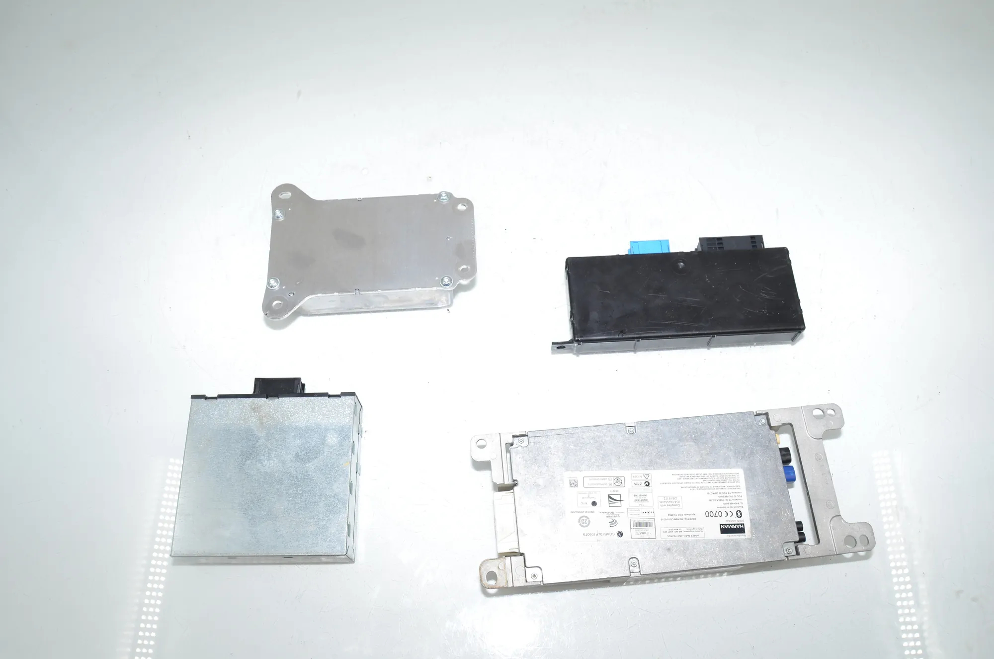 Other Control Units – OEM 9251984 · BMW 5 Touring (F11) 530 d xDrive 2011 – 6