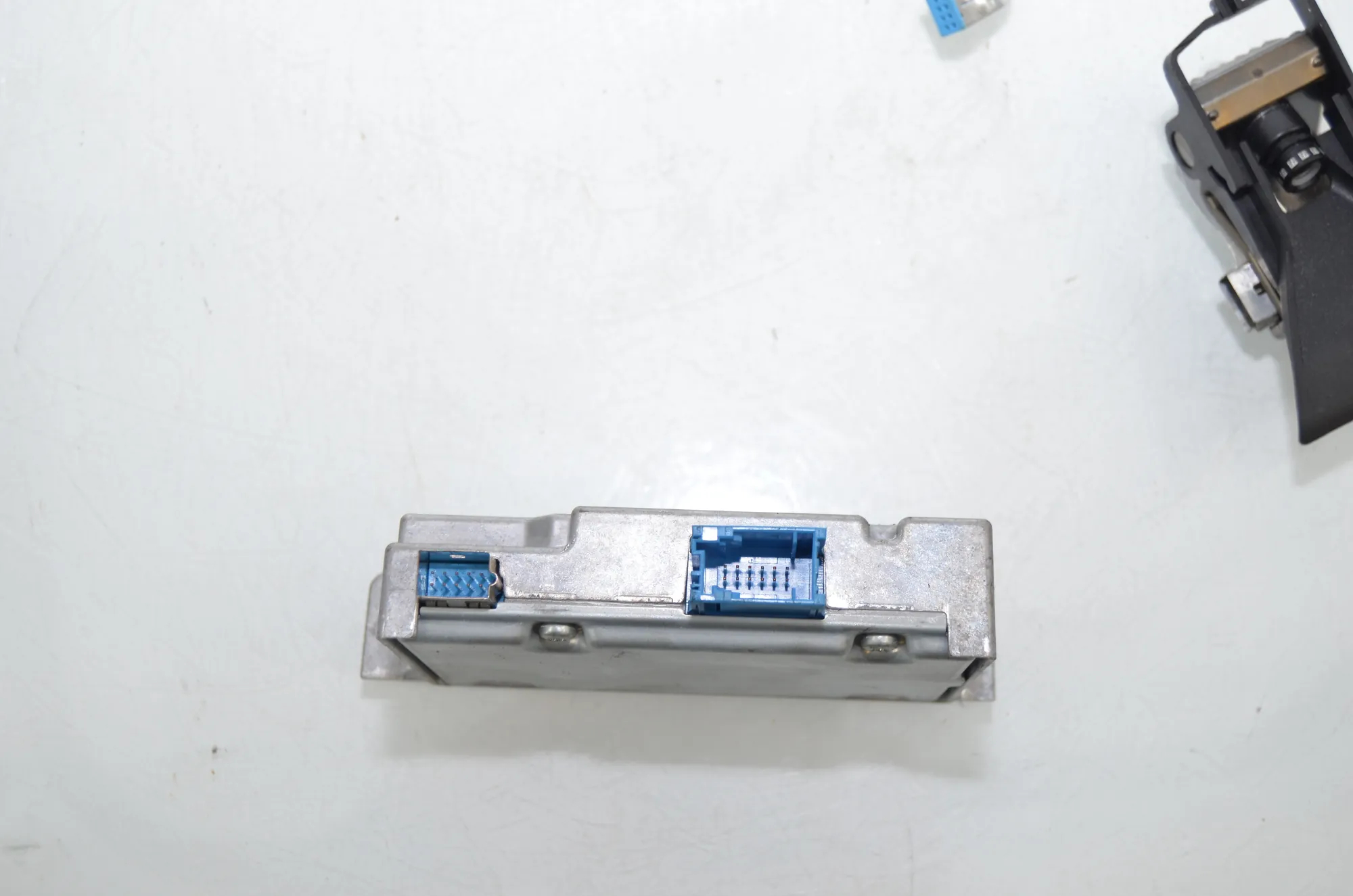 Front Camera – OEM 9199305 · BMW 5 Touring (F11) 530 d xDrive 2011 – 4