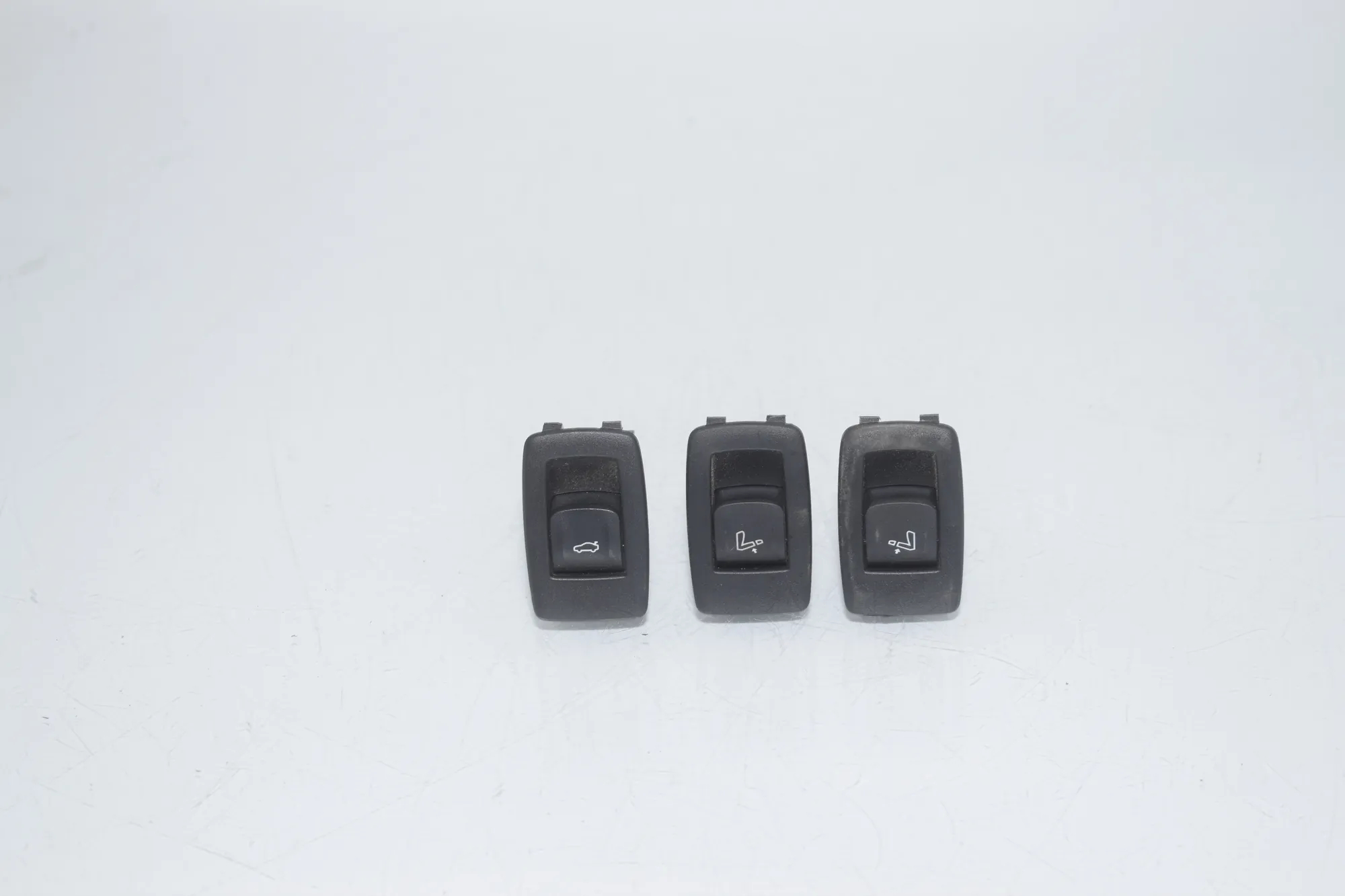 Switches – OEM 9393349 · BMW 5 Touring (G31) (2017 - -) 520 d 2019 – 2
