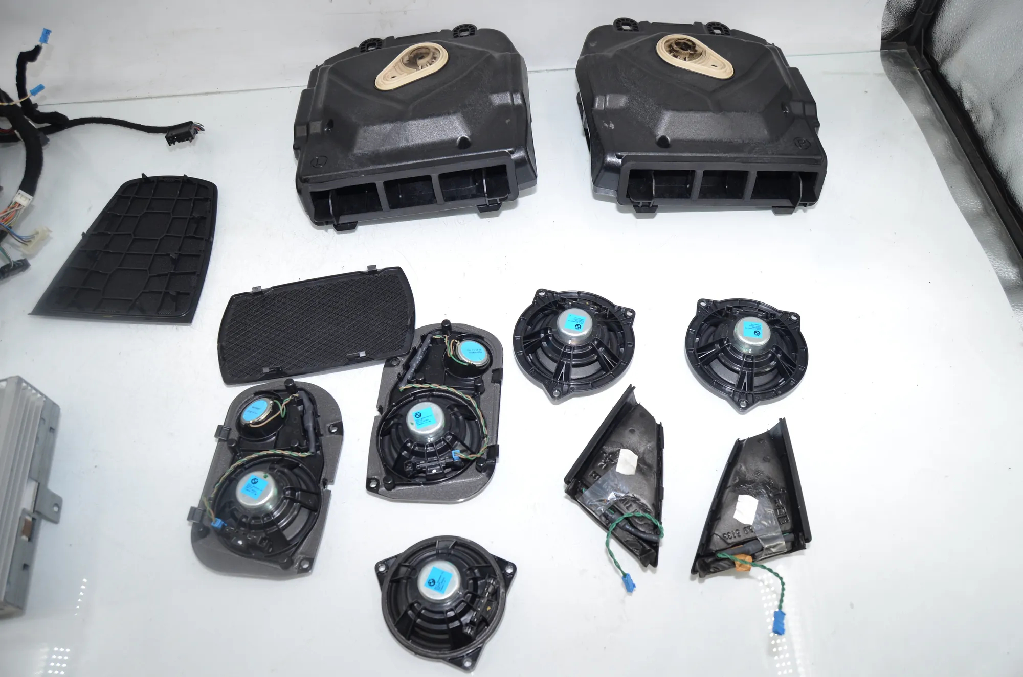 Sound Audio System Set – OEM 9169685 · BMW 5 Touring (F11) 530 d xDrive 2011 – 6