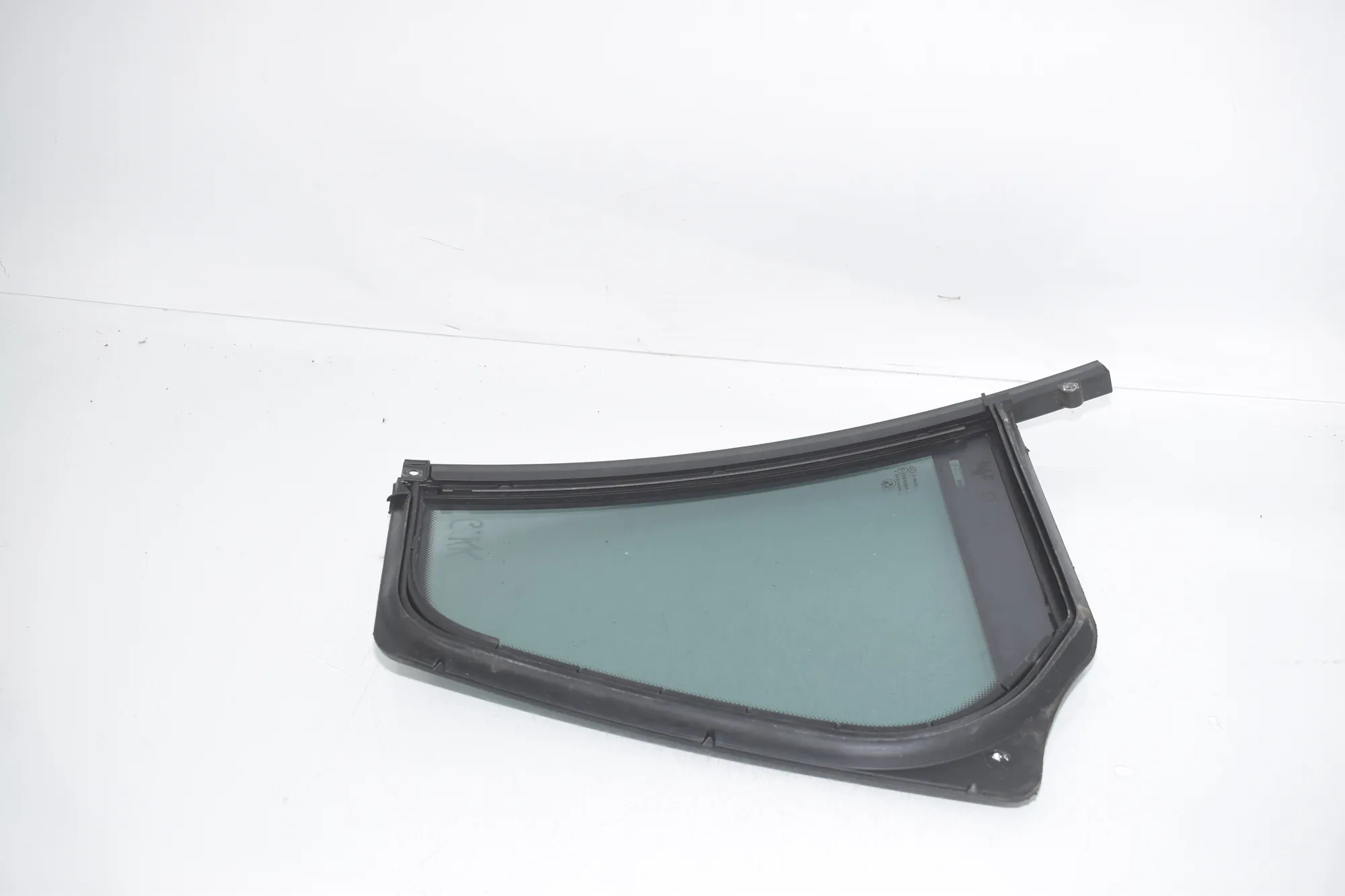 Rear Left Quarter Window – OEM 7311251 · BMW 5 Touring (F11) 530 d xDrive 2011 – 4