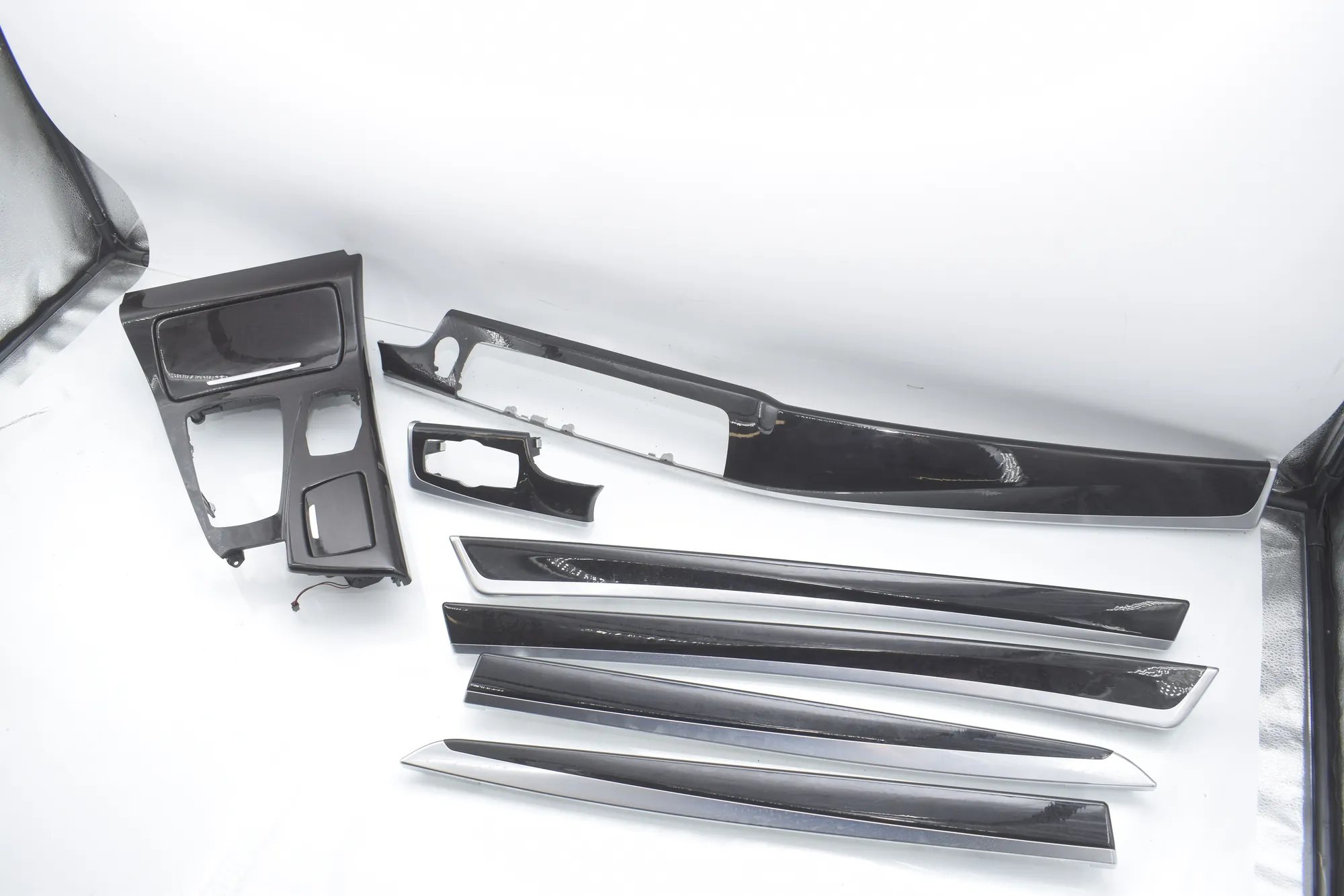 Interior Trim Strips Kit – OEM 9192937 · BMW 5 Touring (F11) 530 d xDrive 2011 – 8
