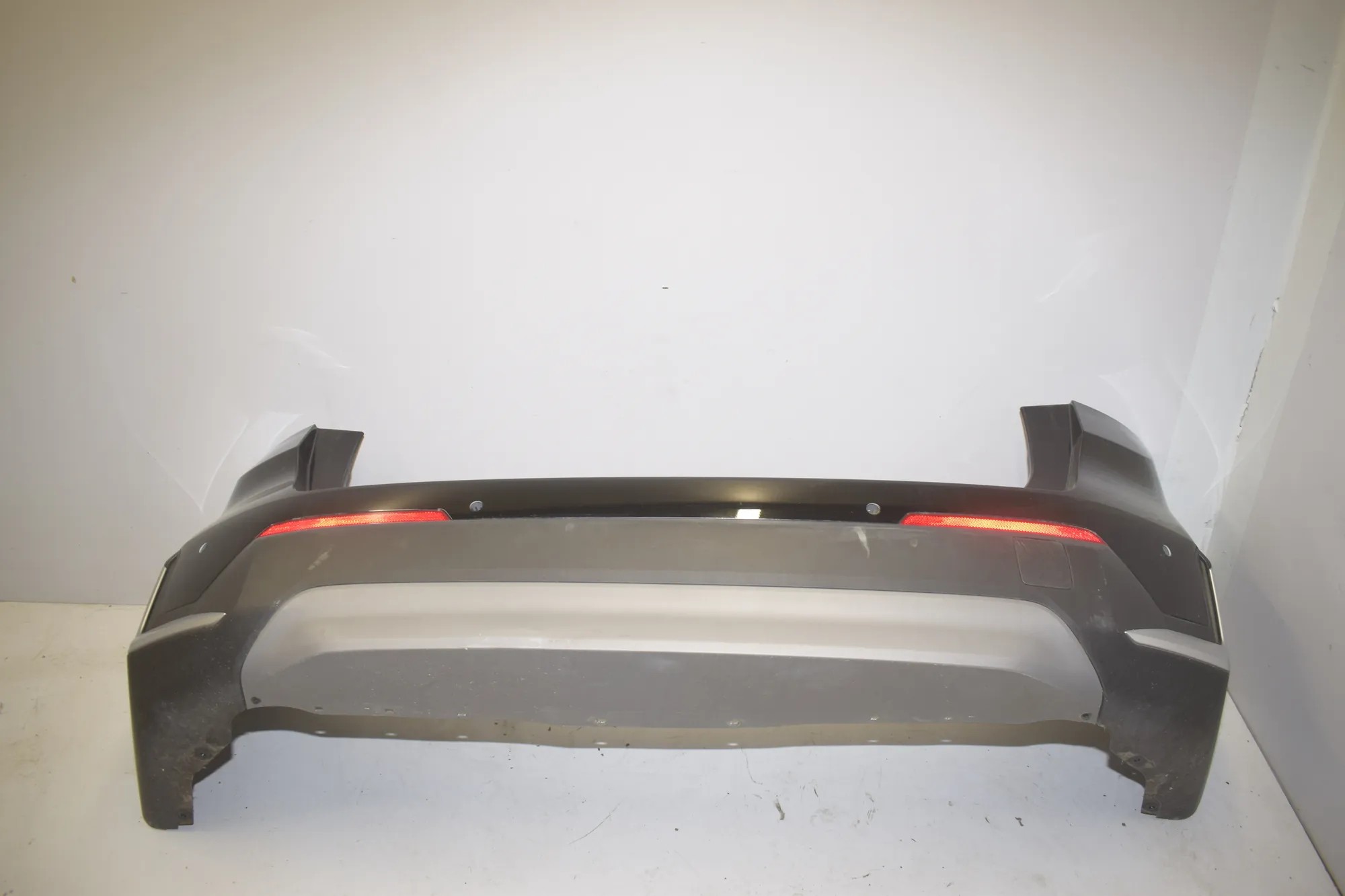 Rear Bumper – OEM 9883537 · BMW iX1 (U11 BEV) BMW iX1 (U11 BEV) iX1 eDrive 20 2025 – 4