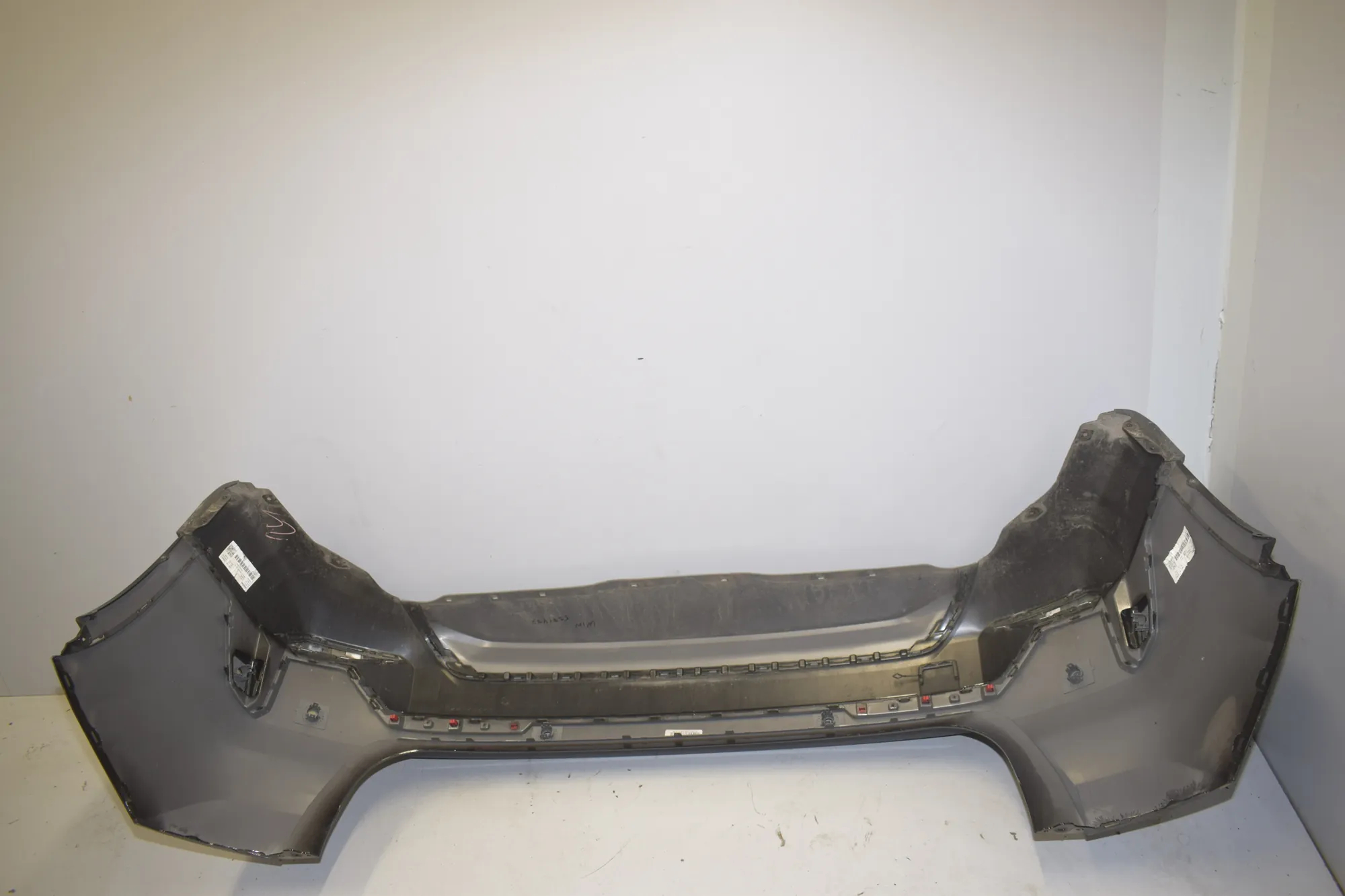 Rear Bumper – OEM 9883537 · BMW iX1 (U11 BEV) BMW iX1 (U11 BEV) iX1 eDrive 20 2025 – 5