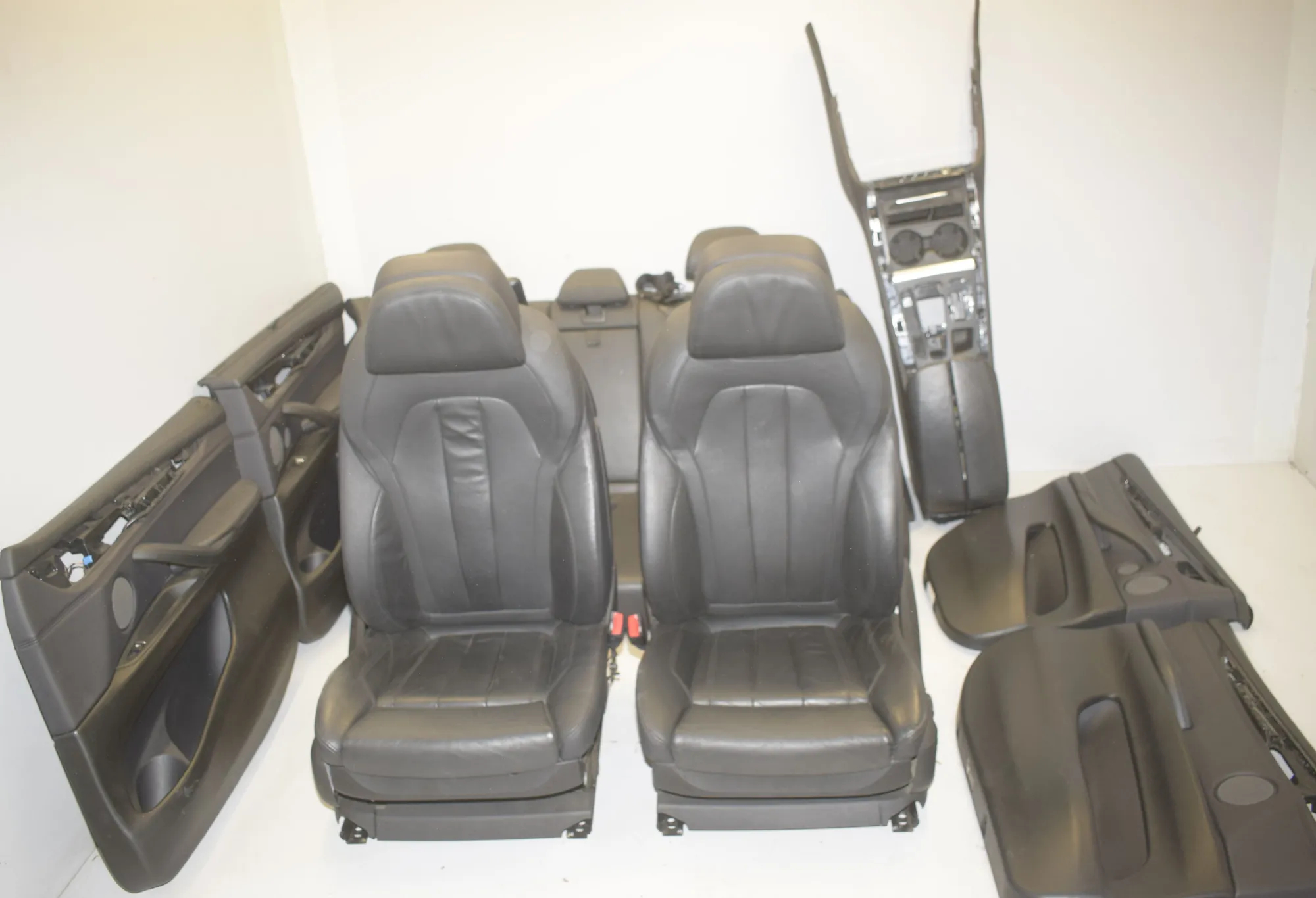 Seat set – OEM 9321038 · BMW X5 (F15, F85) M 50 d 2014 – 5